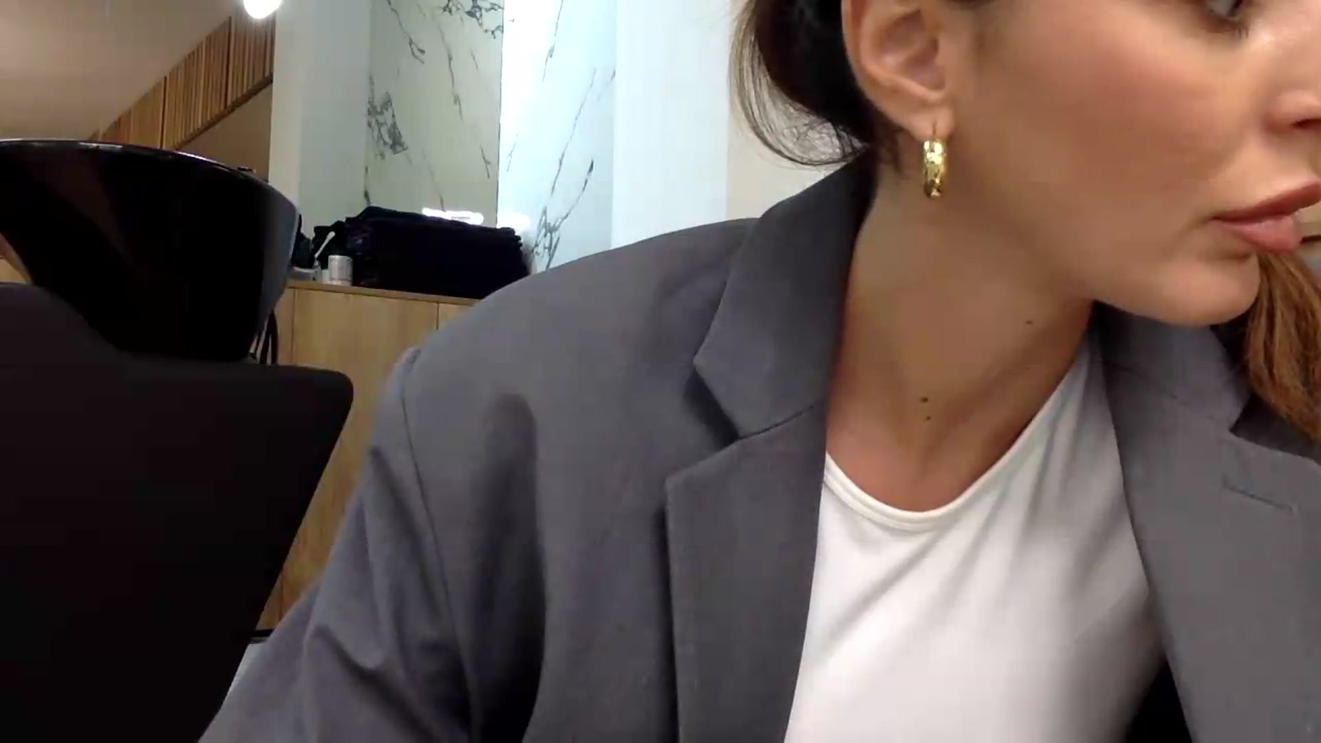 Gallery image thumbnail from BellaNoir___'s myfreecams stream on, 09/15/2026, 10:51 image 8 of 20