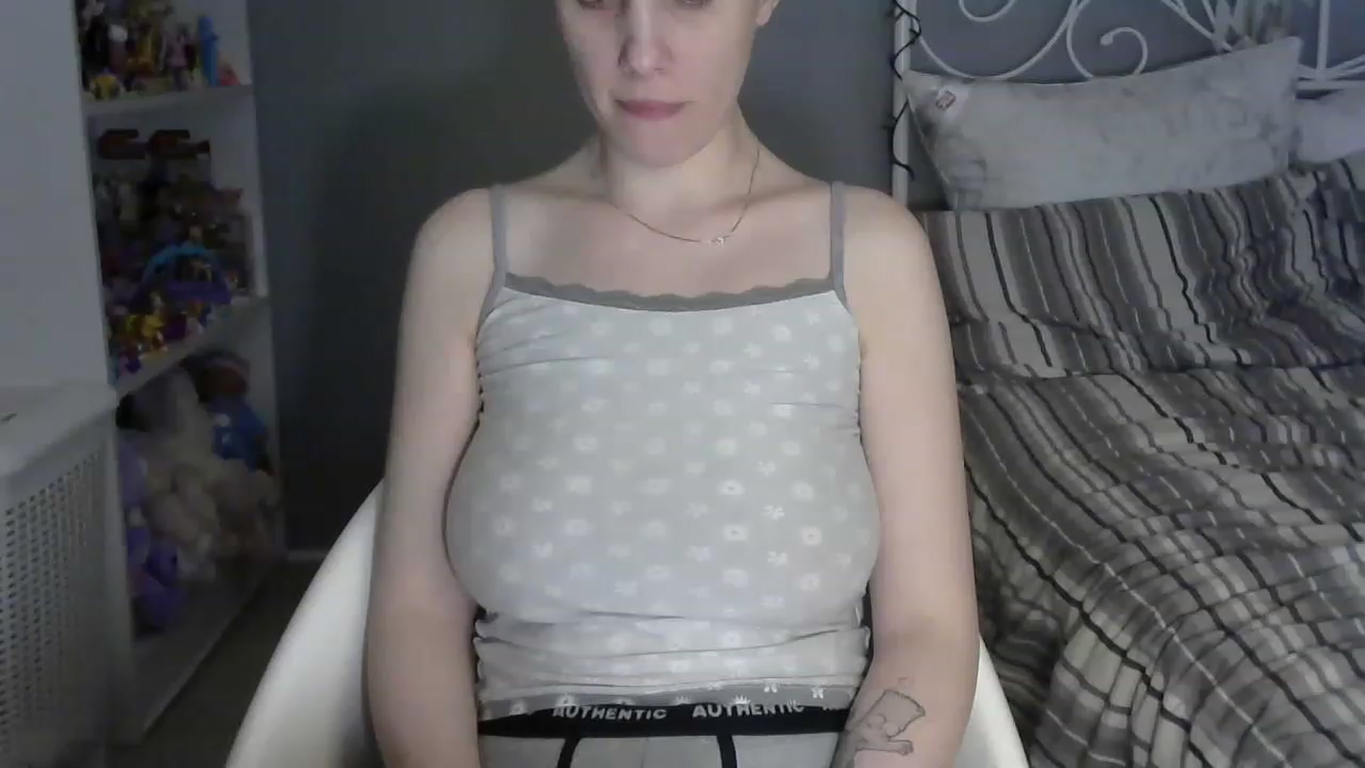 Gallery image thumbnail from BellaRaim's myfreecams stream on, 04/16/2023, 14:41 image 13 of 20