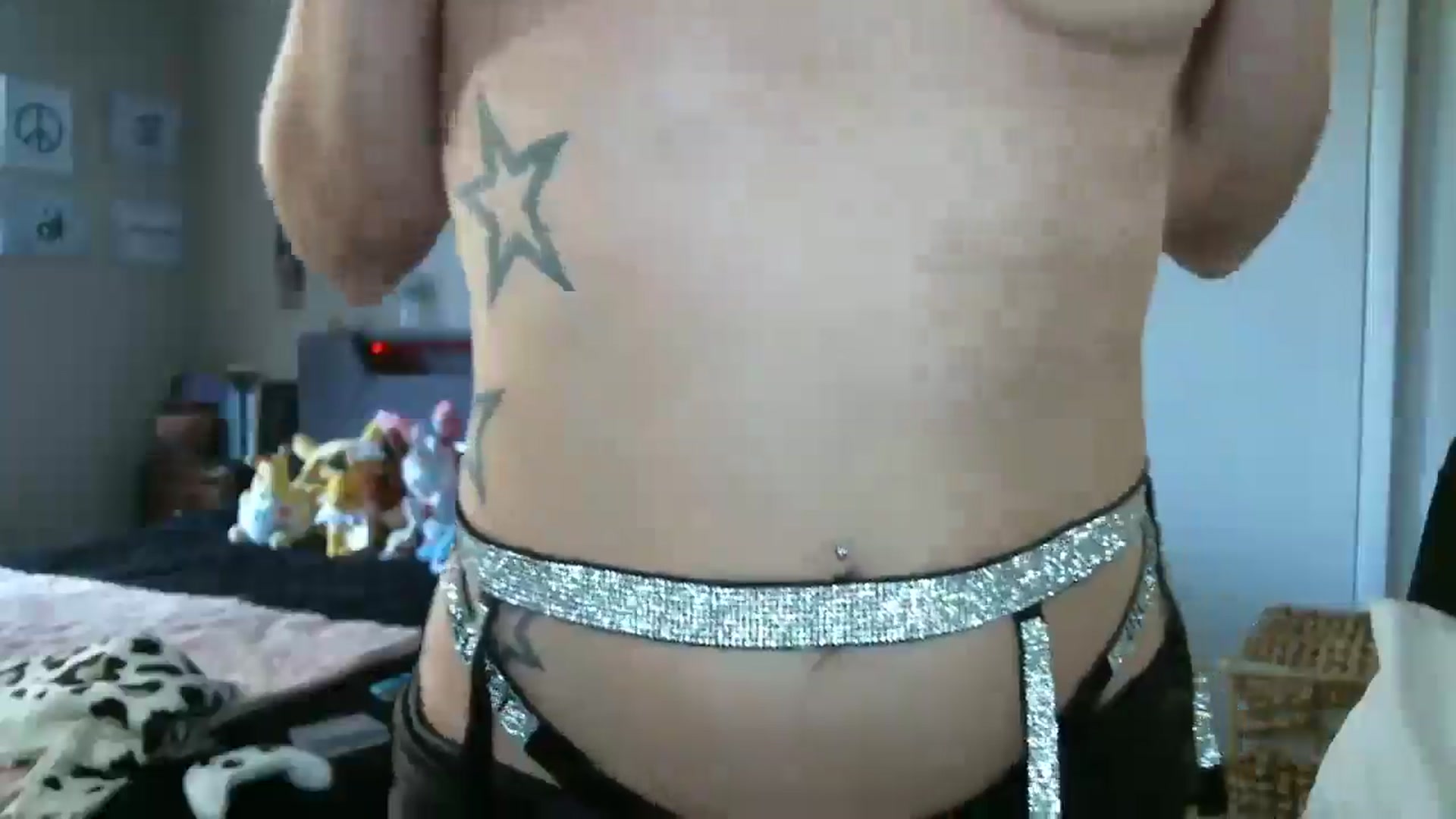Gallery image thumbnail from BellaSkye's myfreecams stream on, 12/02/2024, 16:33 image 17 of 20