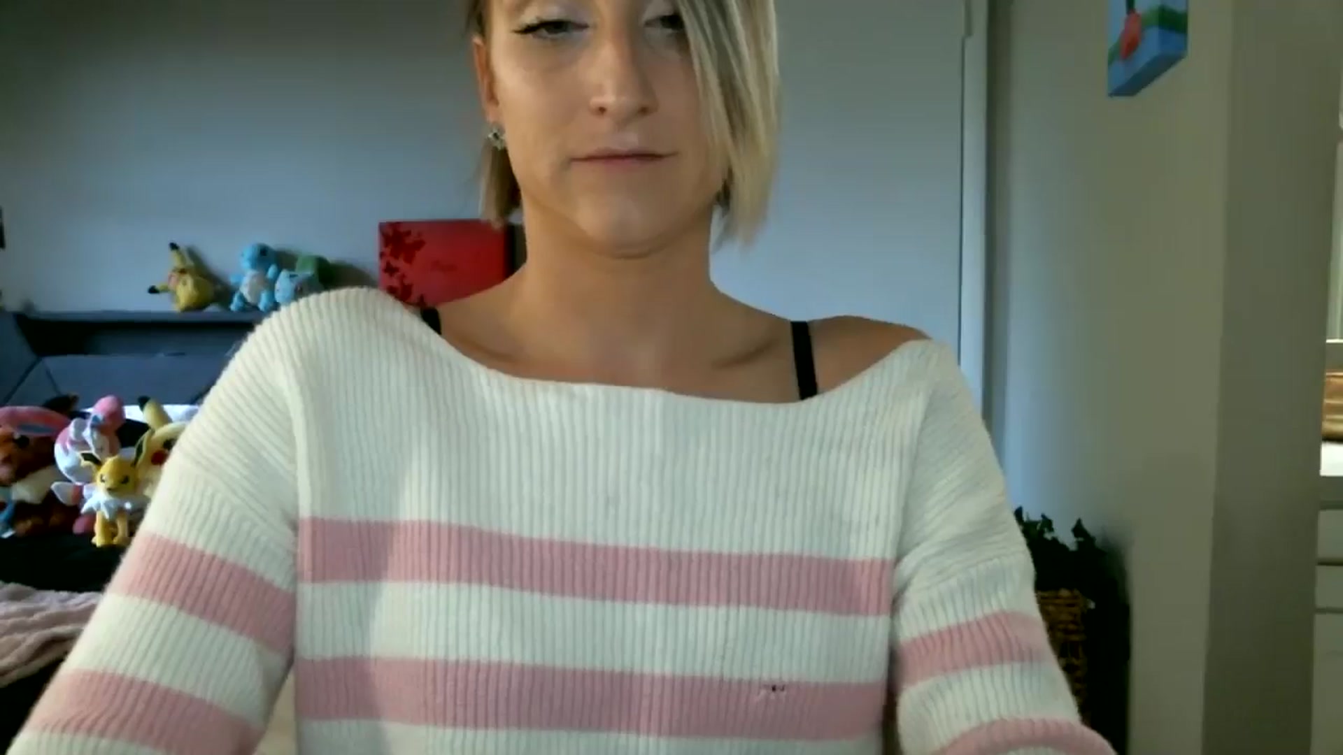 Gallery image thumbnail from BellaSkye's myfreecams stream on, 12/03/2024, 15:20 image 2 of 20