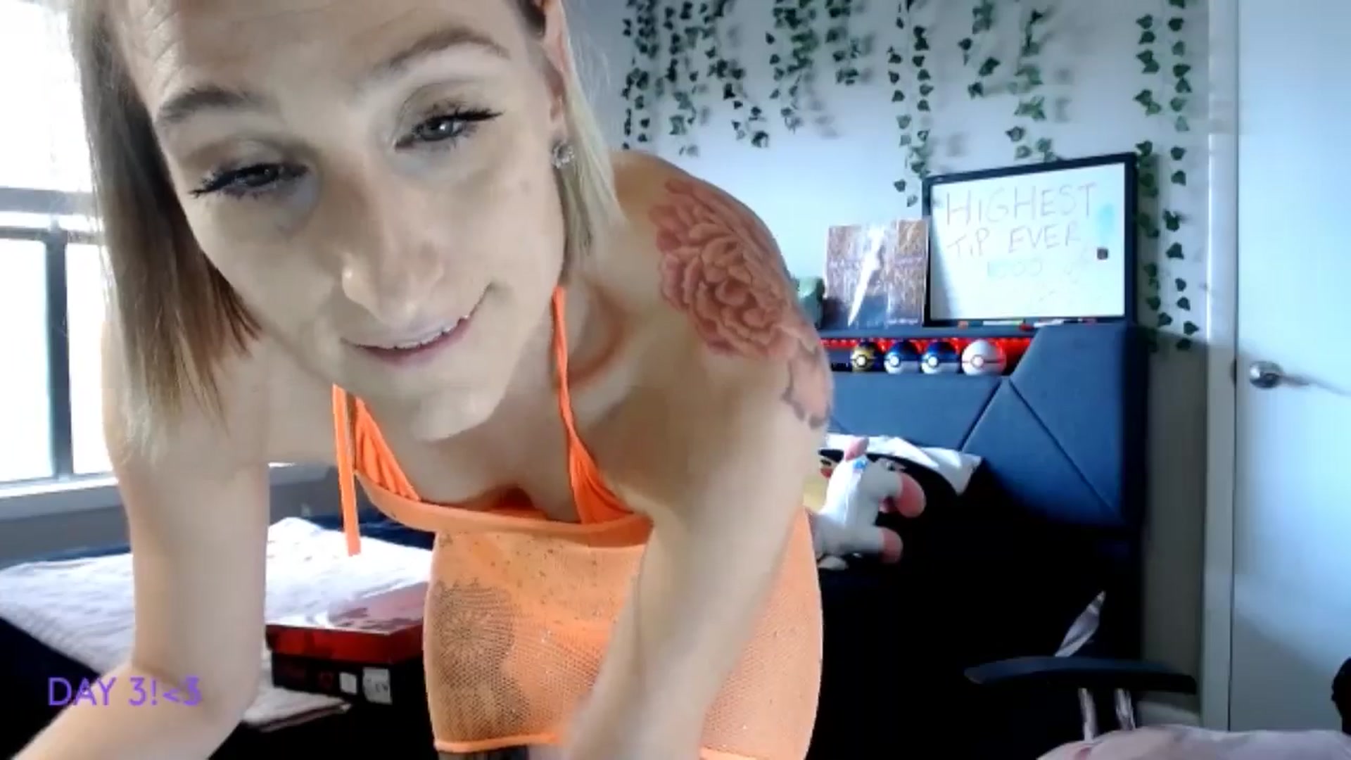 Gallery image thumbnail from BellaSkye's myfreecams stream on, 12/05/2024, 16:06 image 5 of 20