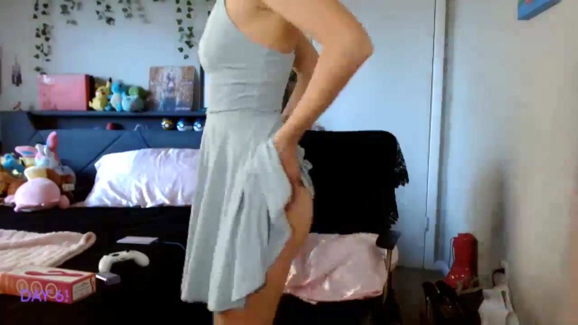 Gallery image thumbnail from BellaSkye's myfreecams stream on, 12/07/2024, 14:58 image 10 of 20