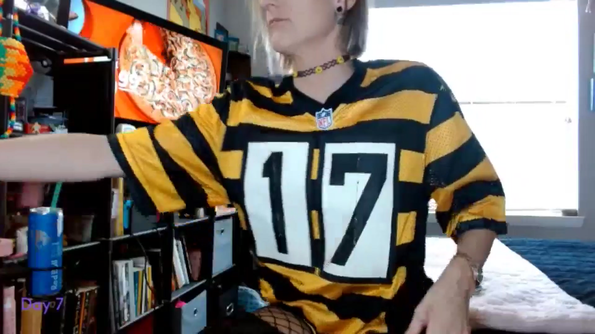 Gallery image thumbnail from BellaSkye's myfreecams stream on, 12/08/2024, 18:34 image 11 of 20