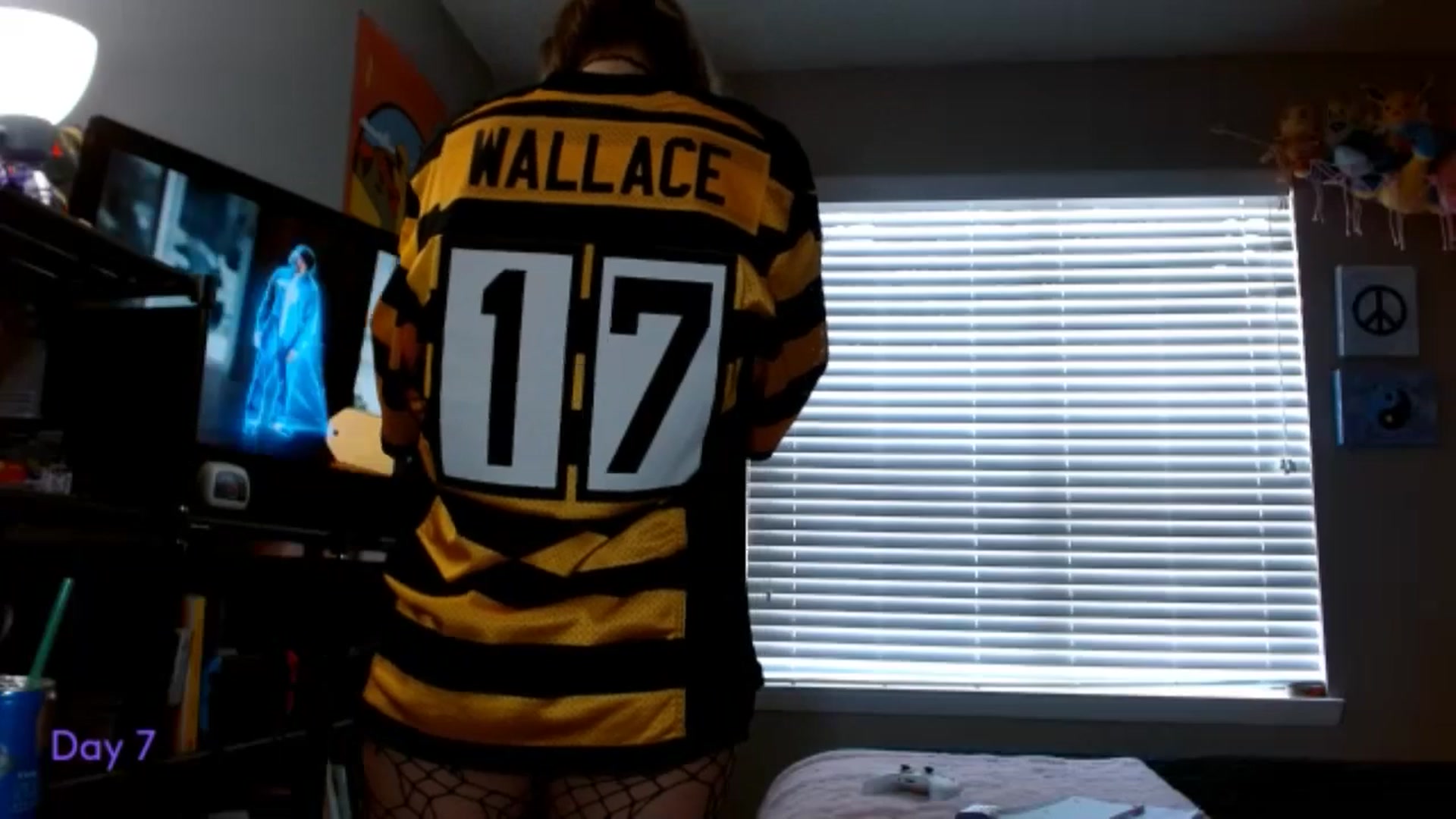 Gallery image thumbnail from BellaSkye's myfreecams stream on, 12/08/2024, 18:42 image 15 of 20