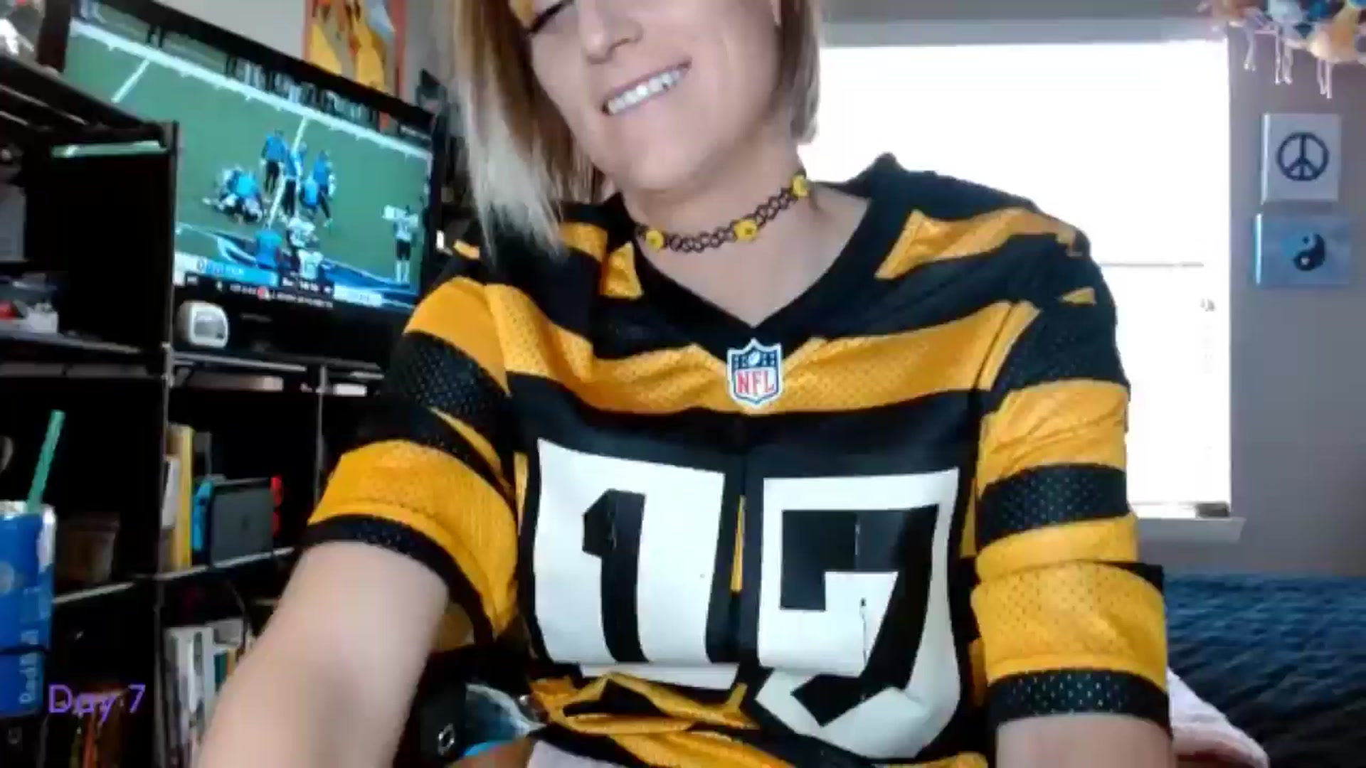 Gallery image thumbnail from BellaSkye's myfreecams stream on, 12/08/2024, 18:42 image 5 of 20