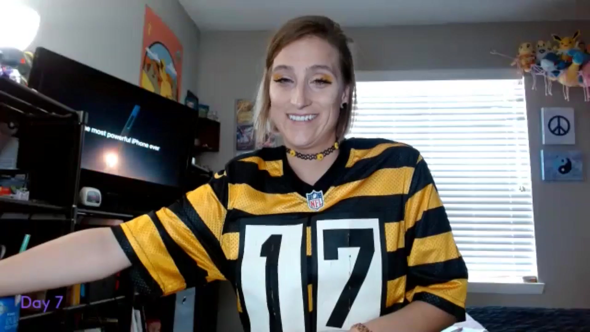 Gallery image thumbnail from BellaSkye's myfreecams stream on, 12/08/2024, 18:42 image 18 of 20