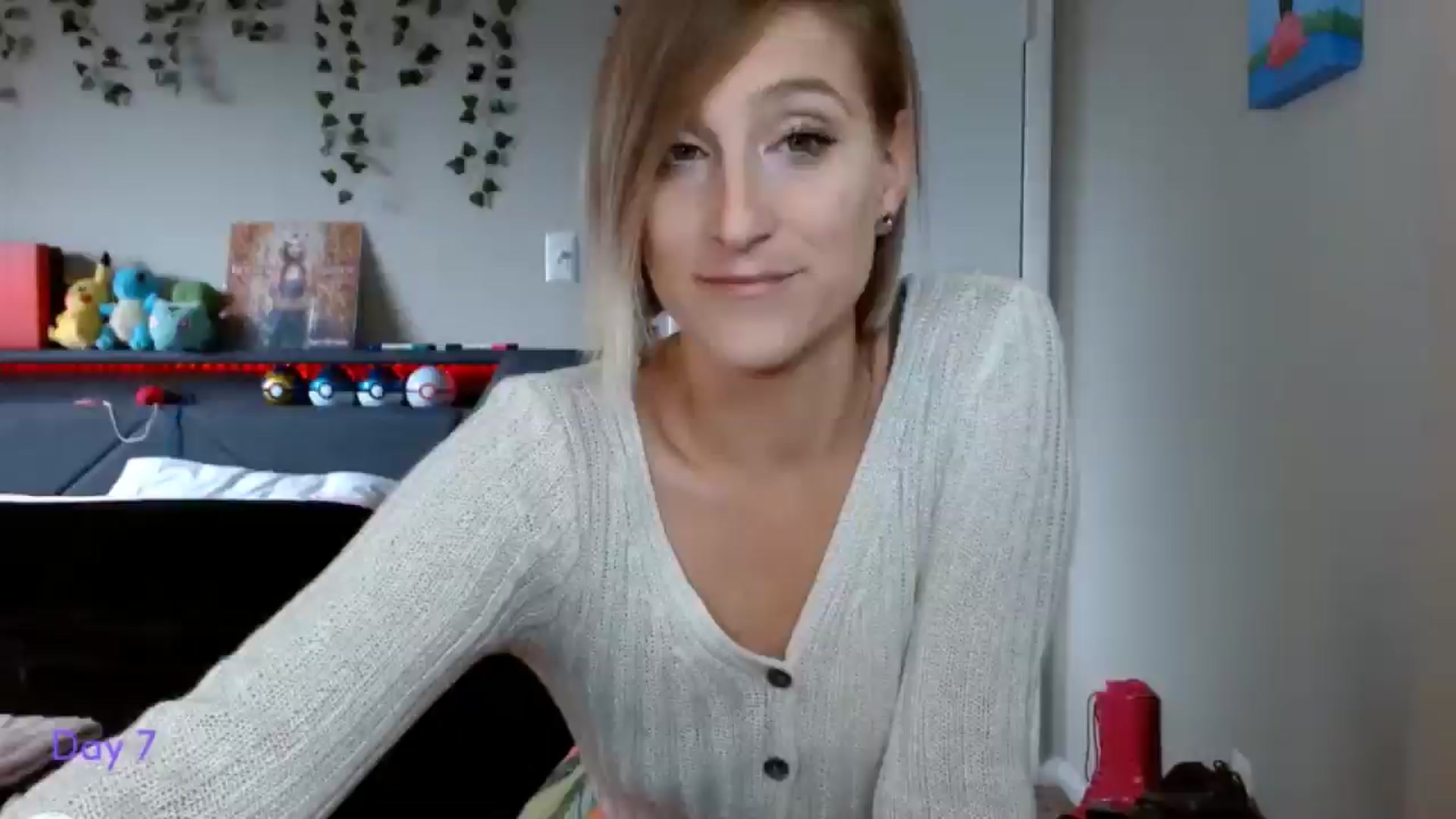 Gallery image thumbnail from BellaSkye's myfreecams stream on, 12/09/2024, 14:32 image 4 of 20