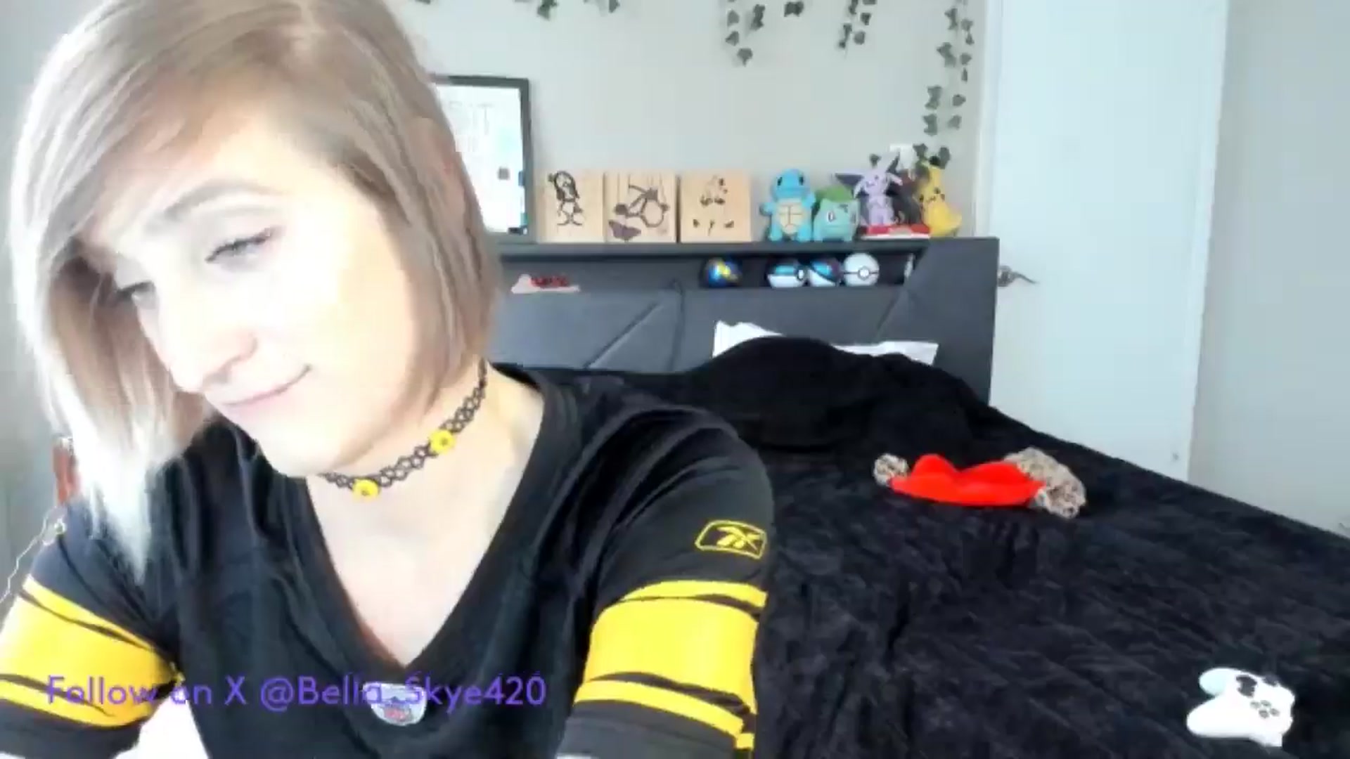 Gallery image thumbnail from BellaSkye's myfreecams stream on, 12/22/2024, 18:03 image 5 of 20