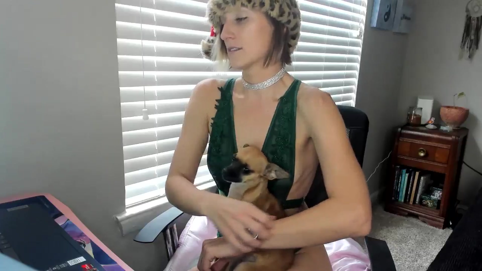 Gallery image thumbnail from BellaSkye's myfreecams stream on, 12/24/2024, 17:50 image 2 of 20