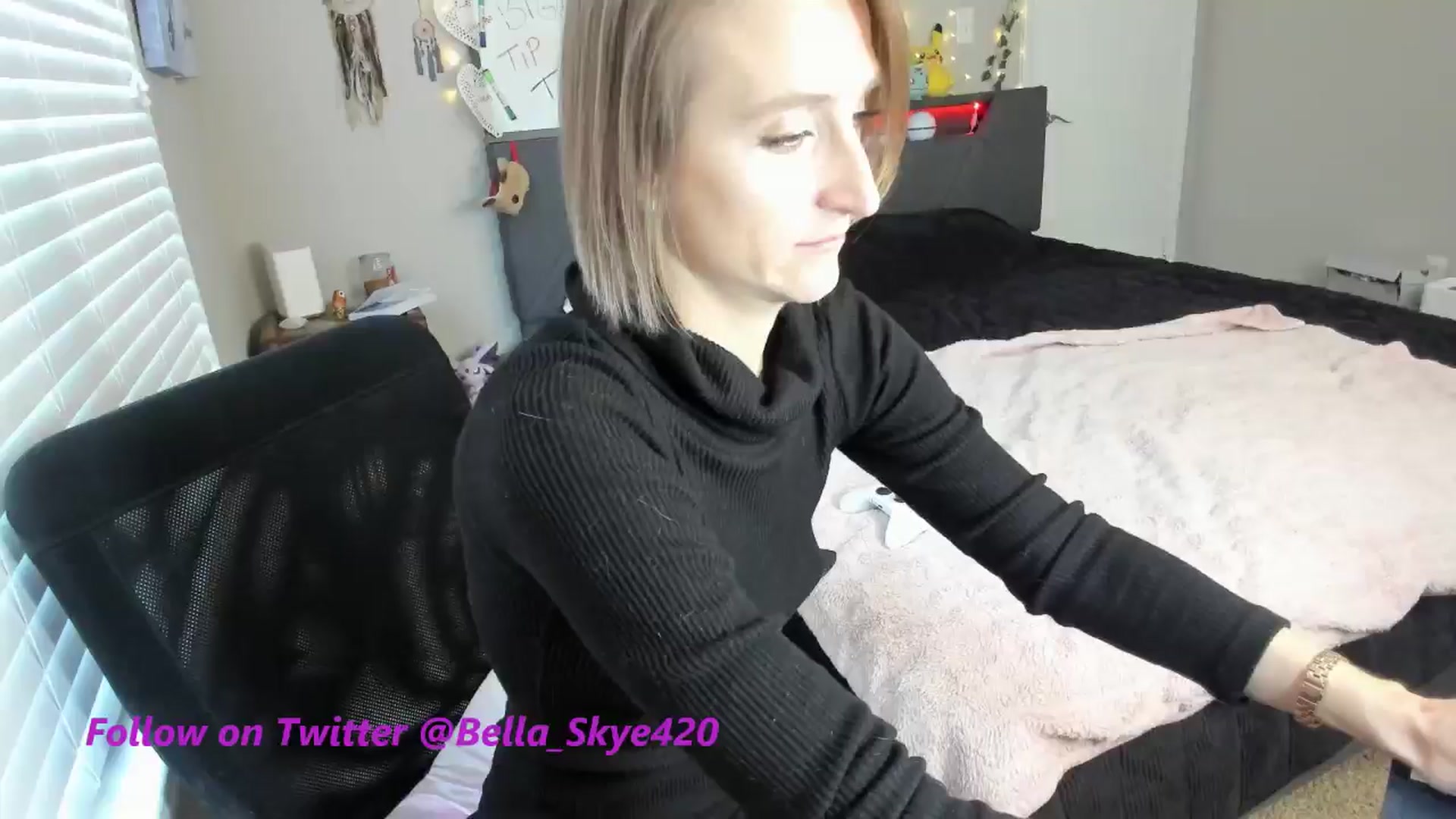 Gallery image thumbnail from BellaSkye's myfreecams stream on, 01/09/2025, 14:53 image 7 of 20