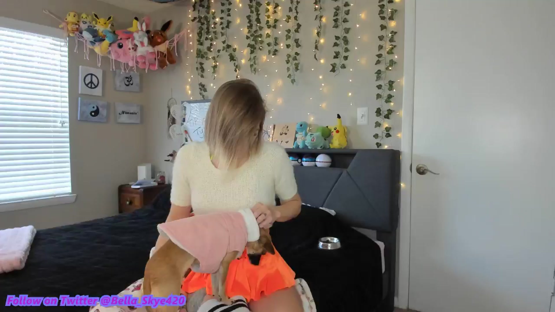 Gallery image thumbnail from BellaSkye's myfreecams stream on, 01/16/2025, 14:19 image 2 of 20