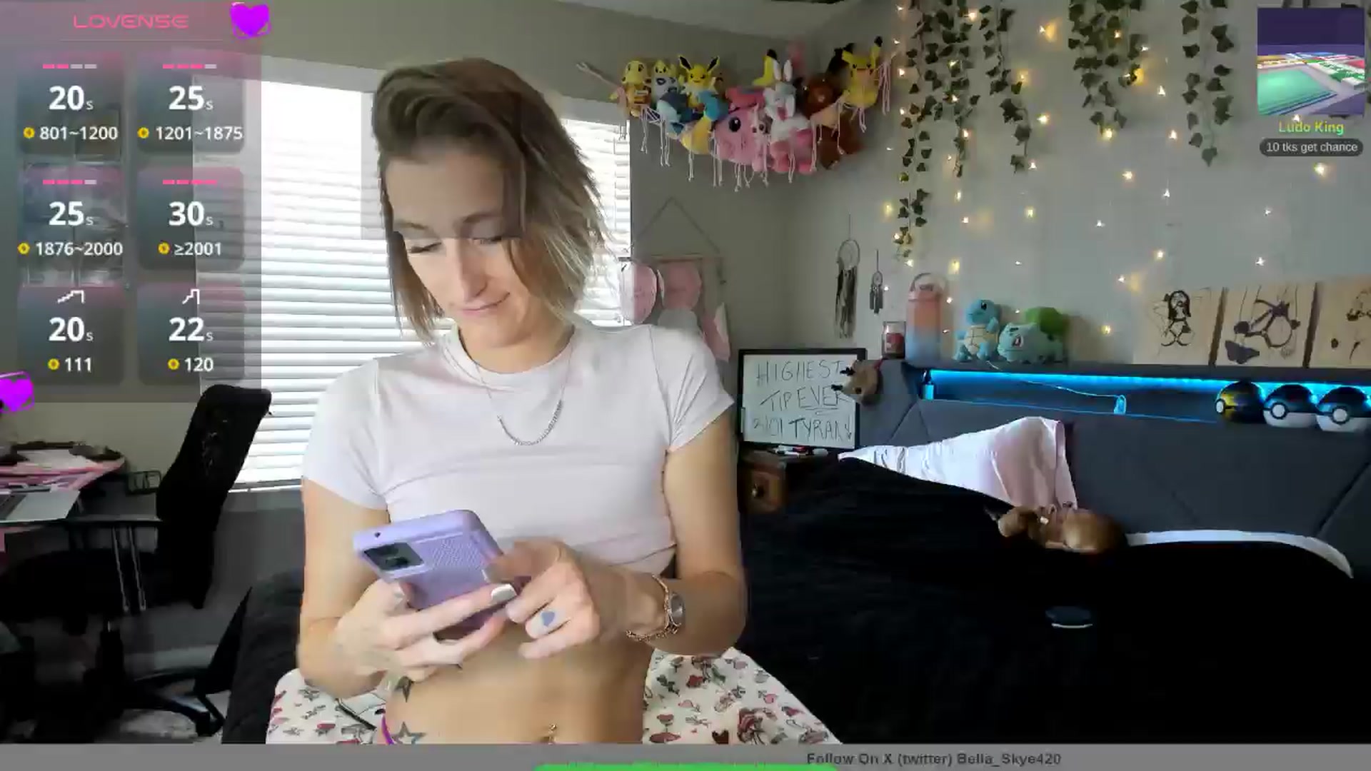 Gallery image thumbnail from BellaSkye's myfreecams stream on, 02/05/2025, 15:00 image 11 of 20