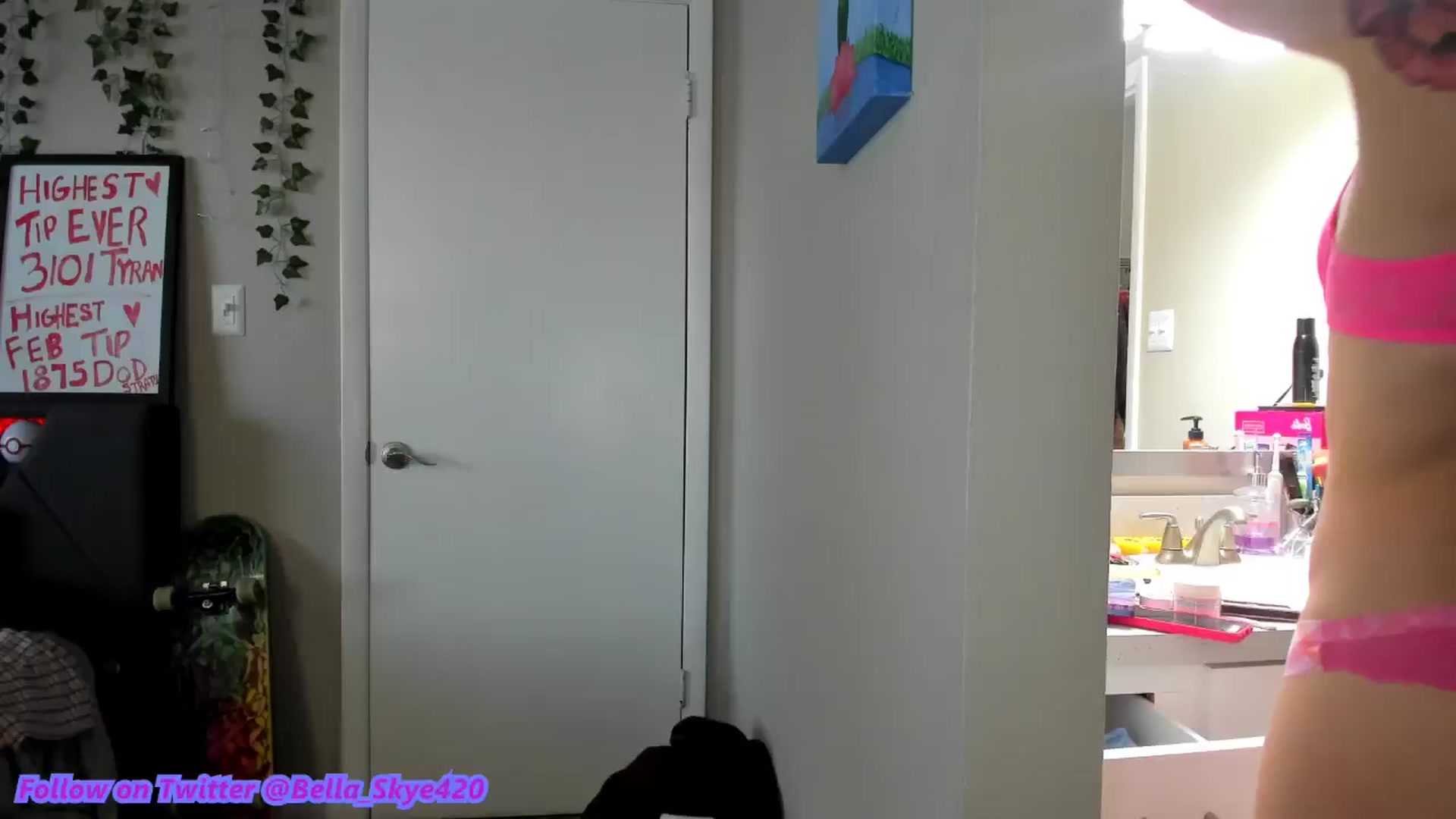Gallery image thumbnail from BellaSkye's myfreecams stream on, 02/09/2025, 13:37 image 2 of 20