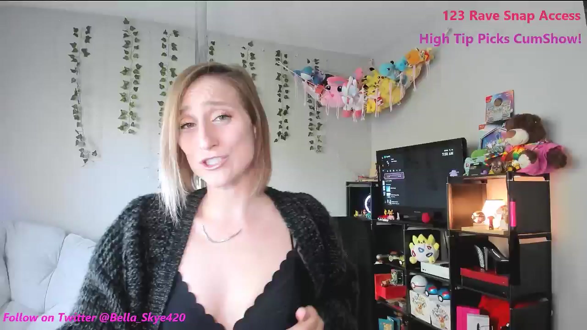 Gallery image thumbnail from BellaSkye's myfreecams stream on, 03/23/2025, 15:13 image 12 of 20