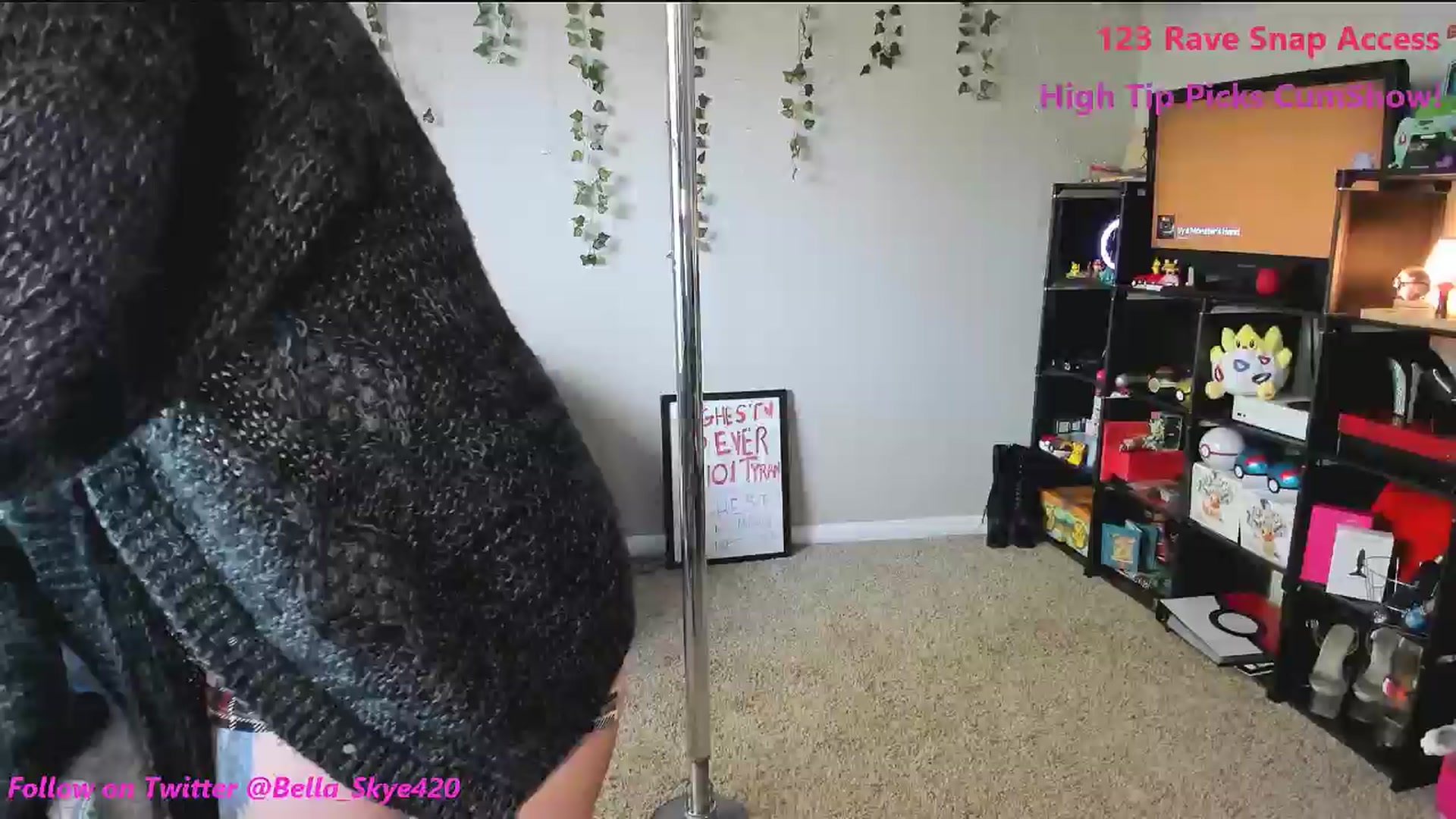 Gallery image thumbnail from BellaSkye's myfreecams stream on, 03/23/2025, 15:13 image 1 of 20