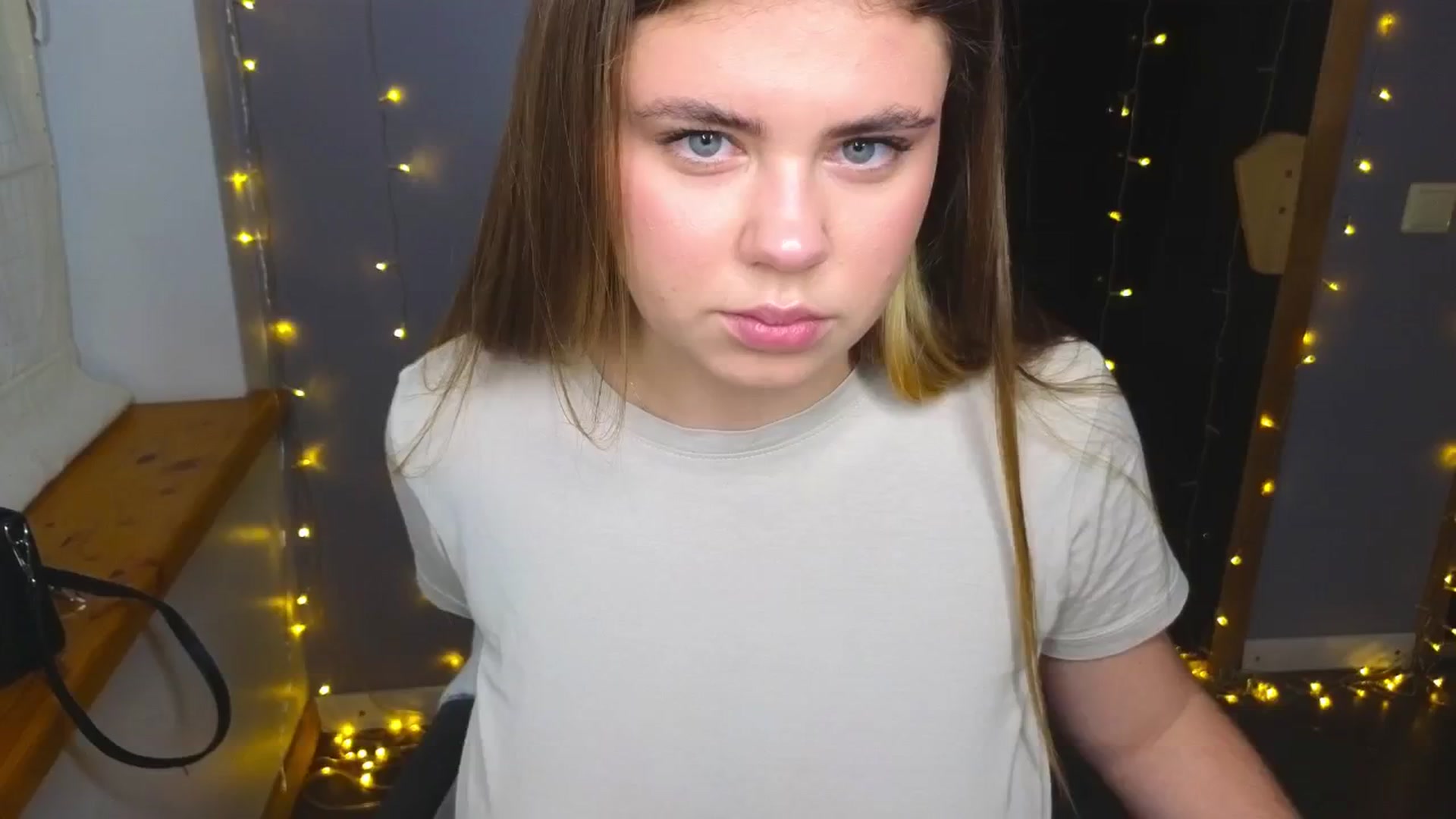 Gallery image thumbnail from BellaSvon's myfreecams stream on, 10/17/2024, 17:13 image 2 of 20