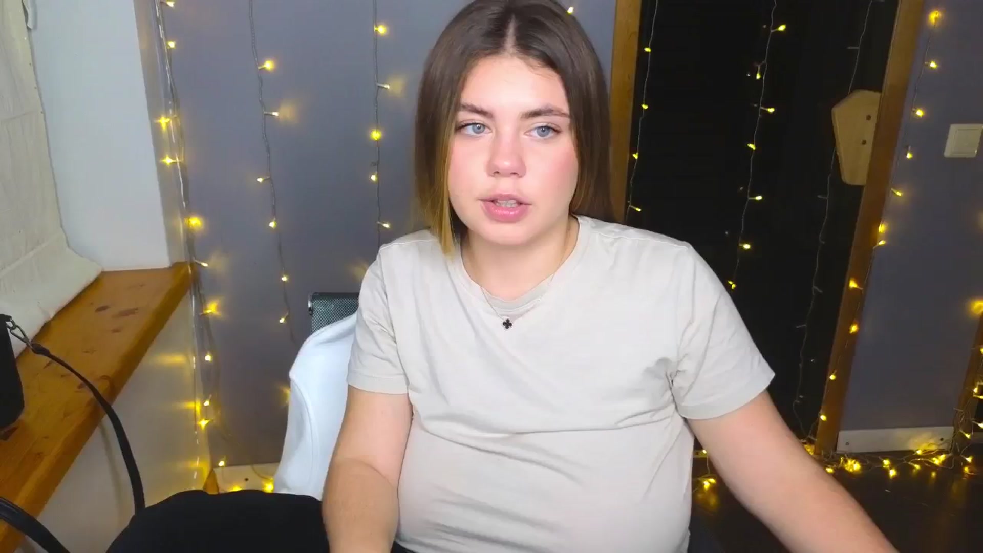 Gallery image thumbnail from BellaSvon's myfreecams stream on, 10/17/2024, 17:13 image 14 of 20