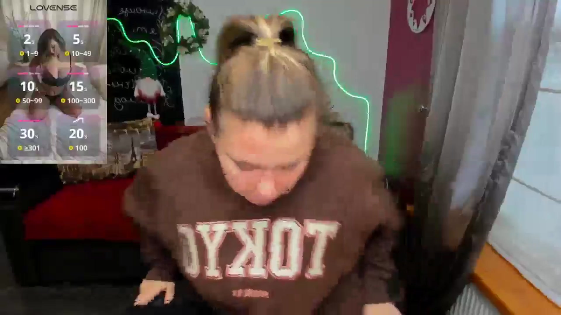 Gallery image thumbnail from BellaSvon's myfreecams stream on, 12/07/2025, 10:21 image 11 of 20