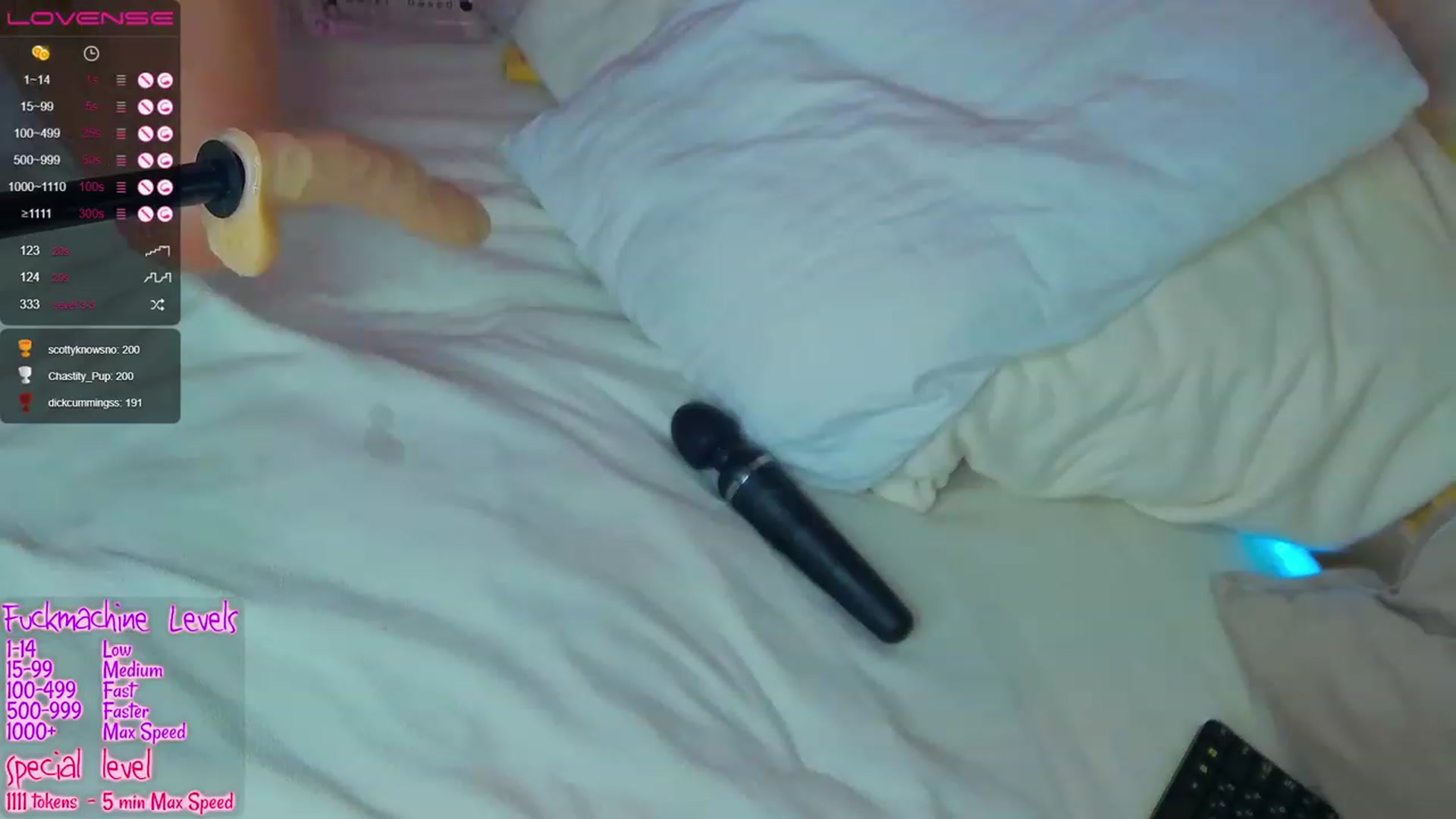 Gallery image thumbnail from BellaSweeet's myfreecams stream on, 11/17/2022, 21:38 image 13 of 20