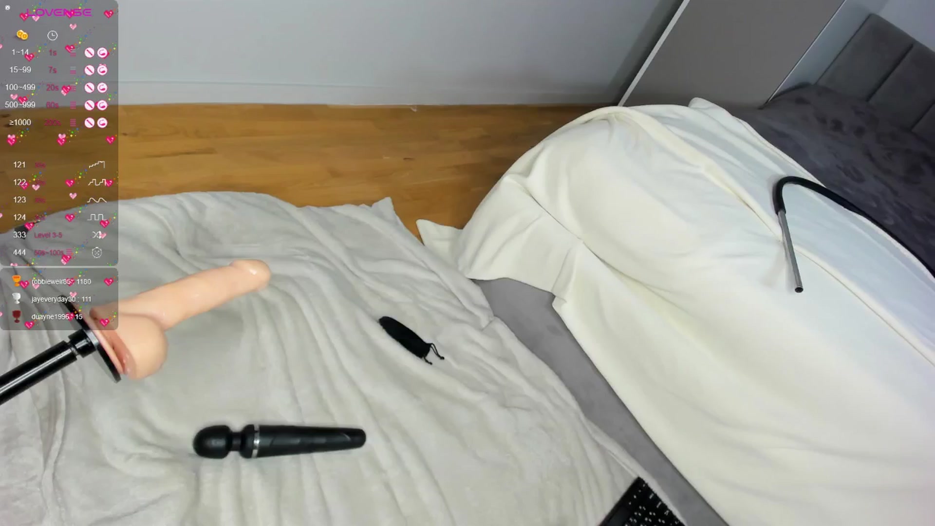 Gallery image thumbnail from BellaSweeet's myfreecams stream on, 11/10/2024, 14:51 image 14 of 20