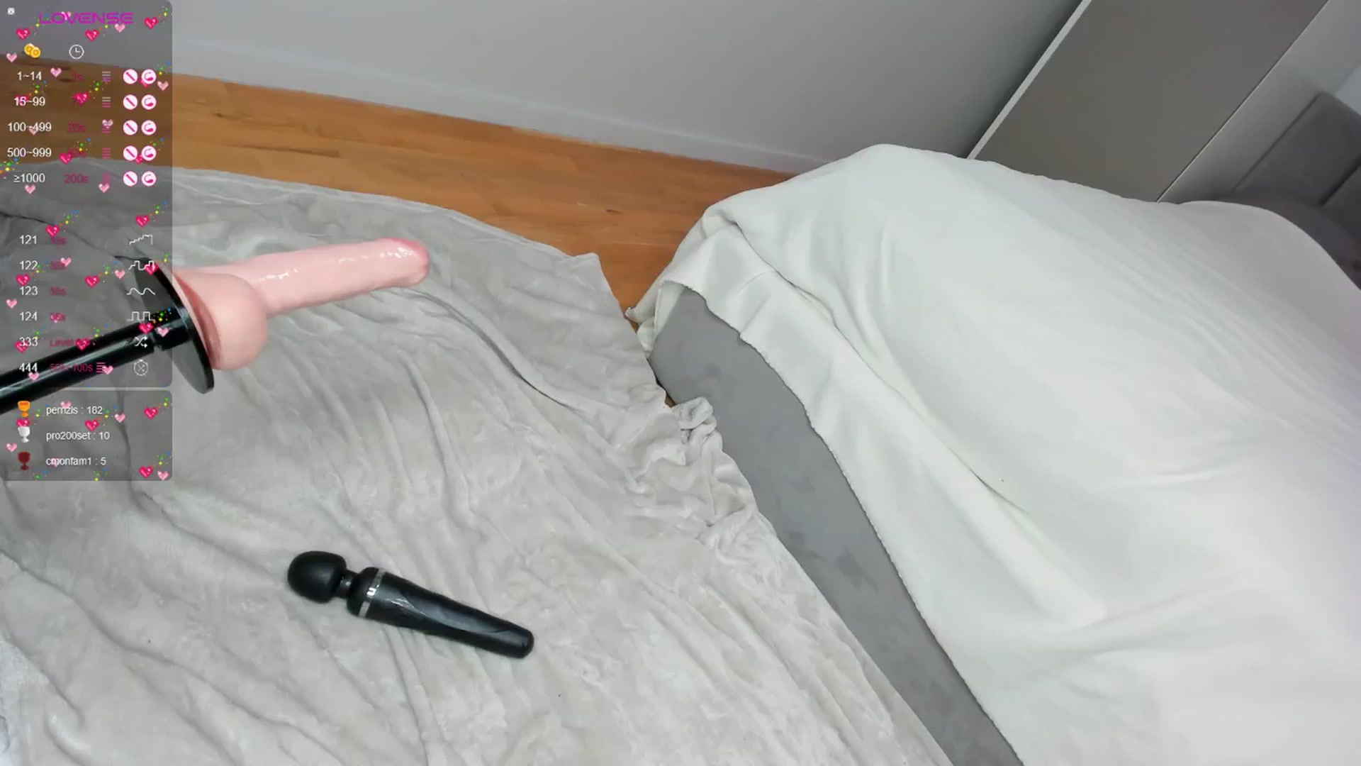 Gallery image thumbnail from BellaSweeet's myfreecams stream on, 11/26/2024, 16:25 image 14 of 20