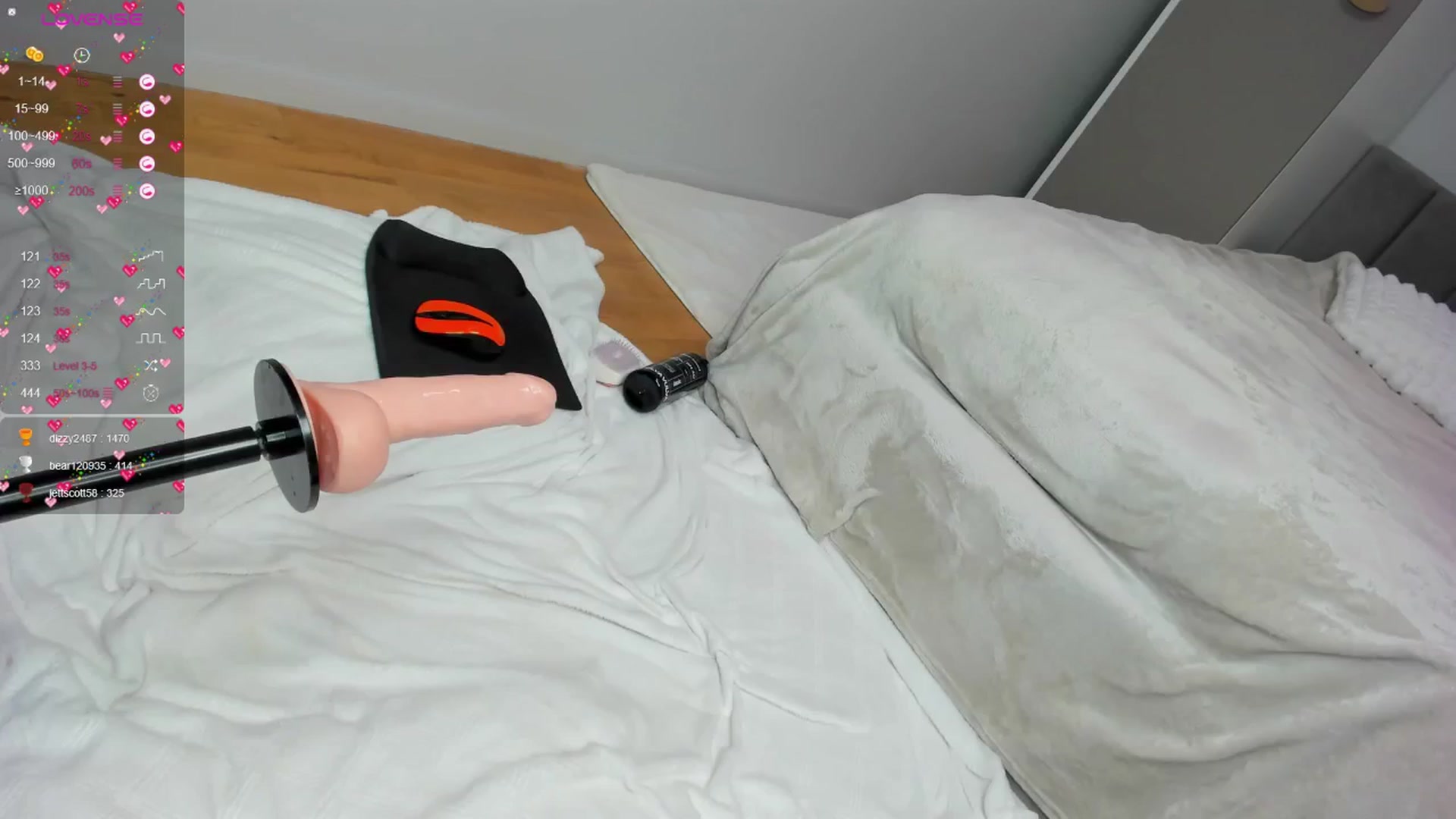 Gallery image thumbnail from BellaSweeet's myfreecams stream on, 12/14/2024, 19:09 image 15 of 20