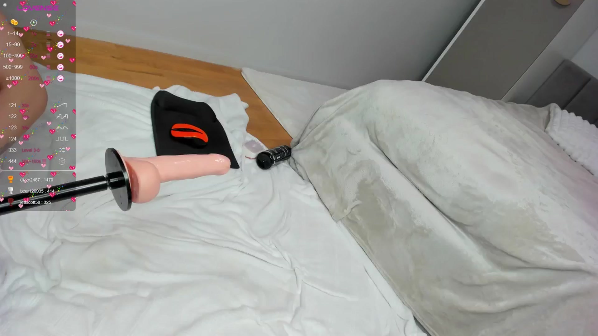 Gallery image thumbnail from BellaSweeet's myfreecams stream on, 12/14/2024, 19:09 image 14 of 20