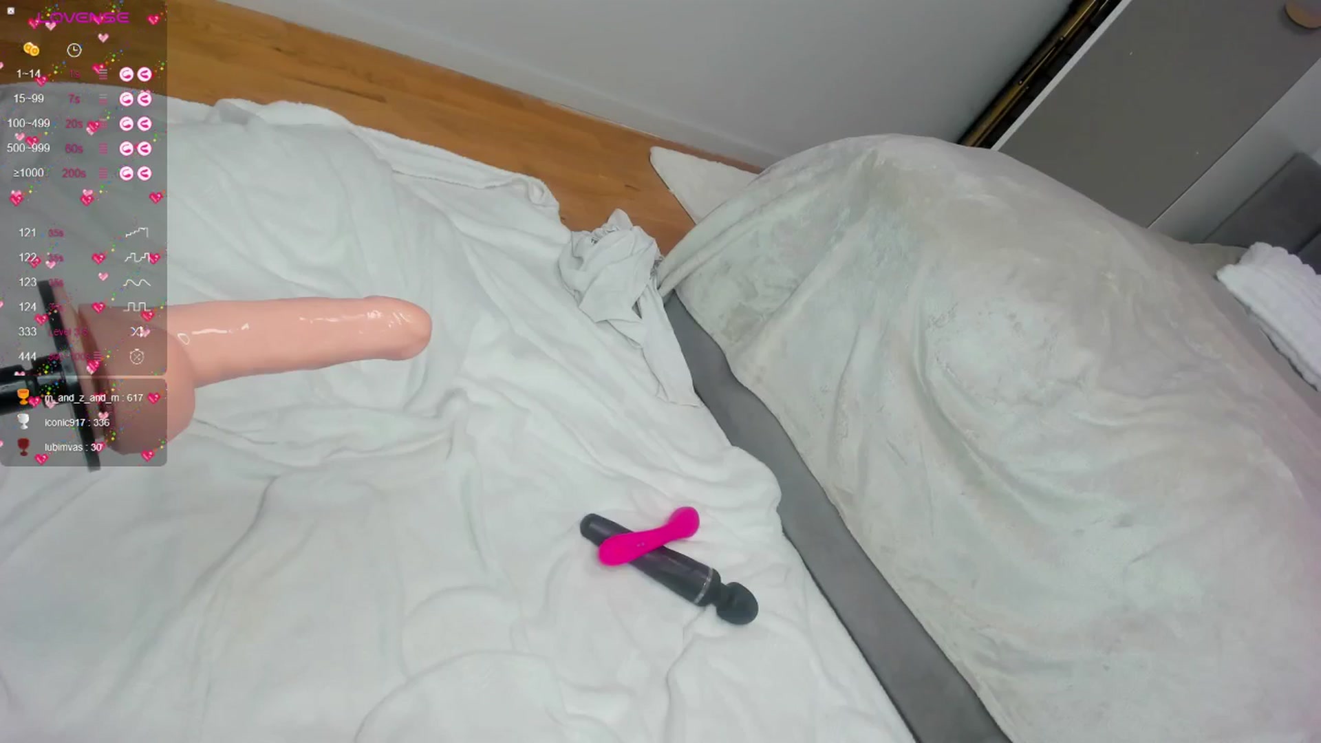 Gallery image thumbnail from BellaSweeet's myfreecams stream on, 12/20/2024, 15:31 image 19 of 20