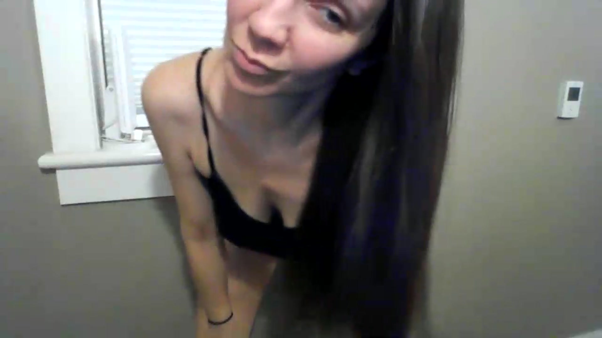 Gallery image thumbnail from Bella_2683's myfreecams stream on, 06/14/2026, 08:41 image 14 of 20