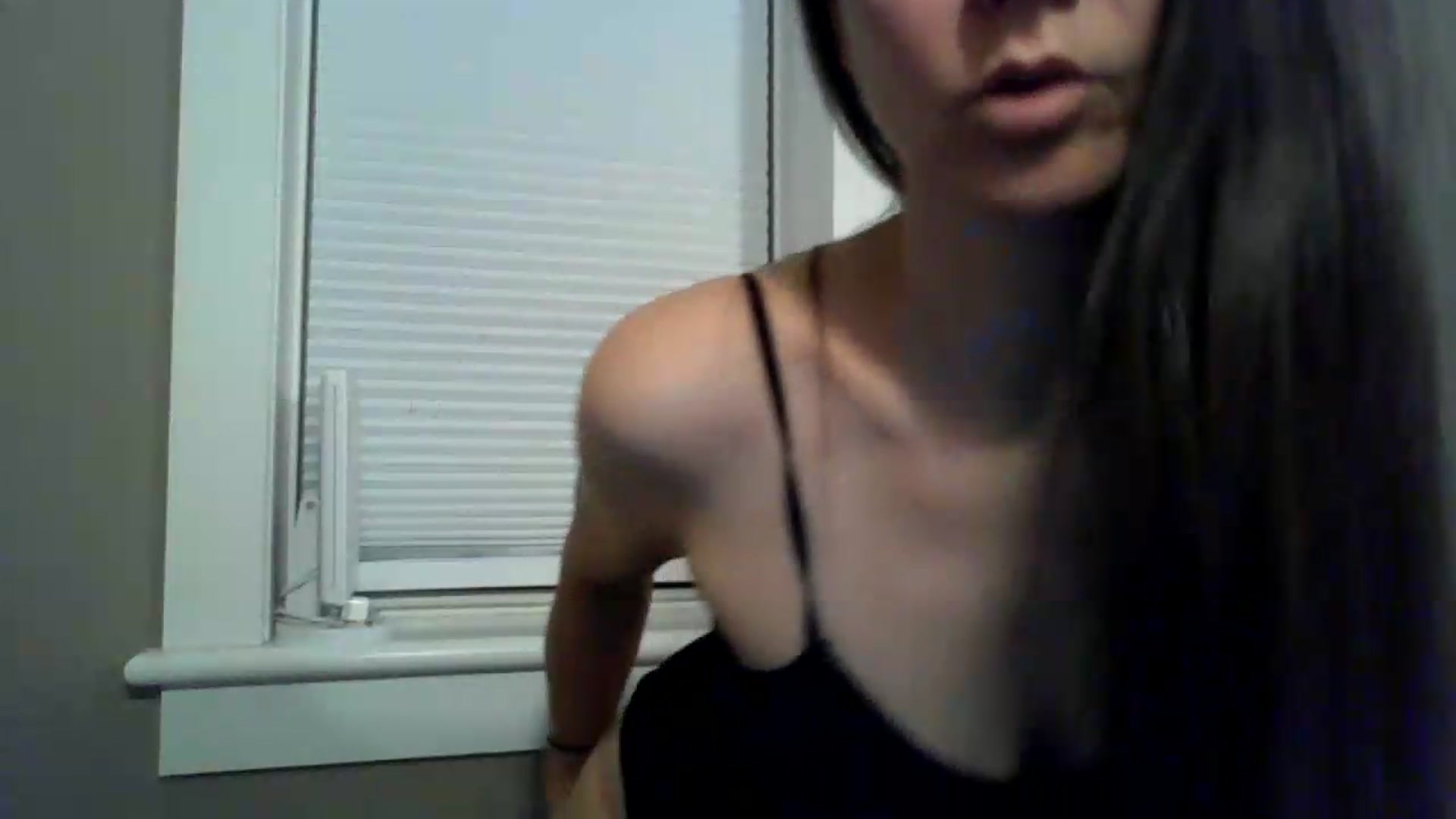 Gallery image thumbnail from Bella_2683's myfreecams stream on, 06/14/2026, 08:41 image 8 of 20