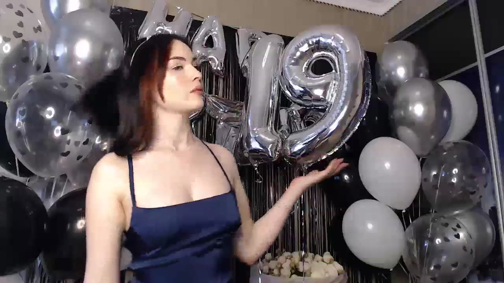 Gallery image thumbnail from Bella_Berryyy's myfreecams stream on, 04/15/2024, 09:54 image 14 of 20