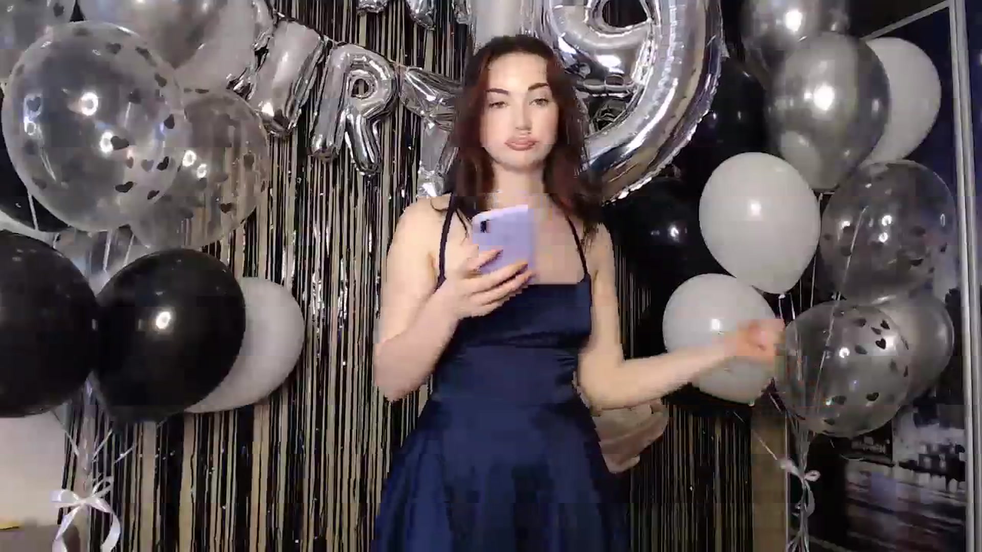 Gallery image thumbnail from Bella_Berryyy's myfreecams stream on, 04/15/2024, 09:54 image 17 of 20