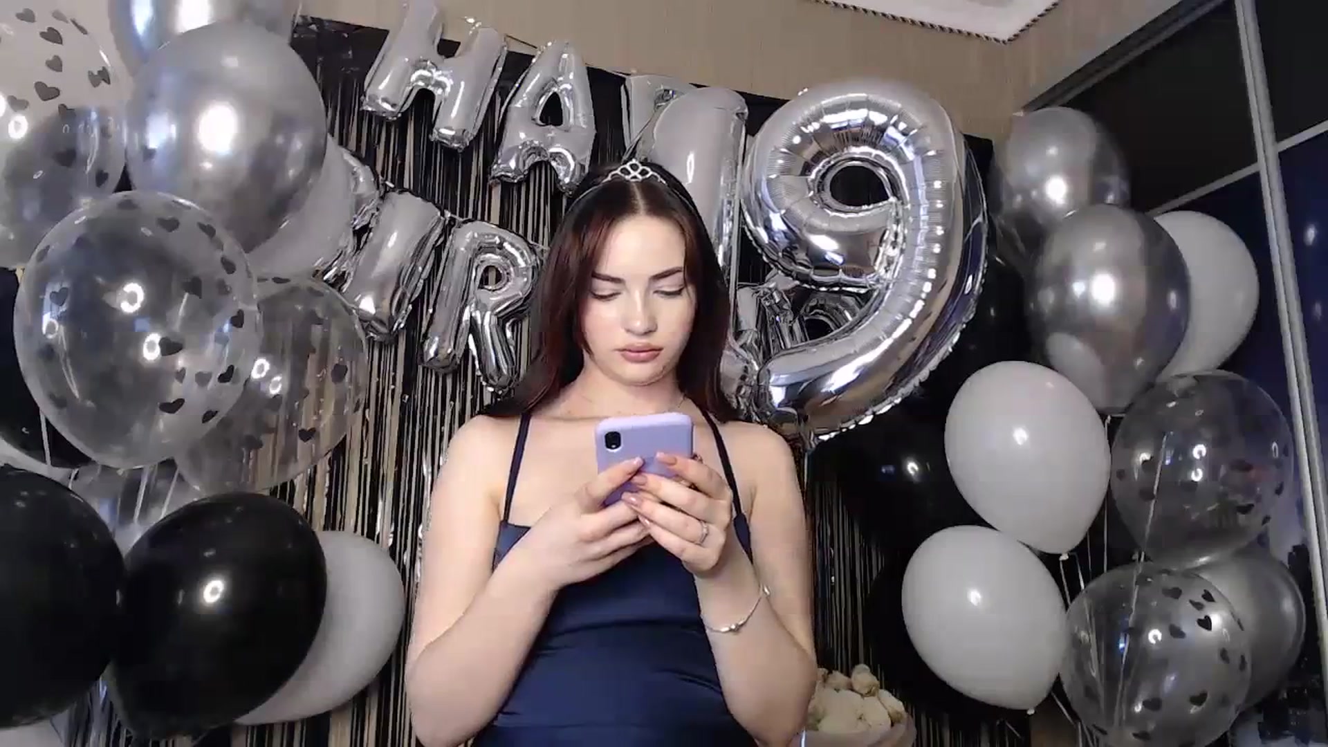 Gallery image thumbnail from Bella_Berryyy's myfreecams stream on, 04/15/2024, 09:54 image 13 of 20