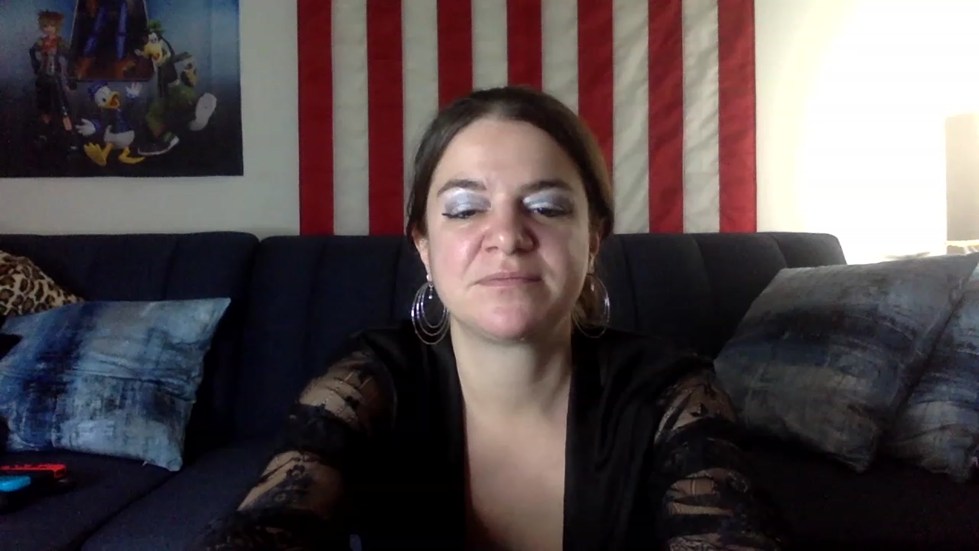 Gallery image thumbnail from Bella_Kenzie's myfreecams stream on, 01/08/2023, 09:19 image 12 of 20