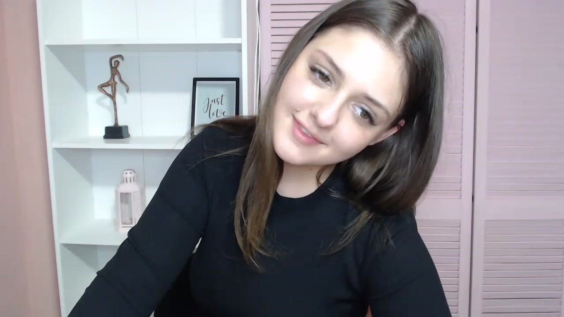 Gallery image thumbnail from Bella_Loran's myfreecams stream on, 04/17/2023, 09:13 image 15 of 20