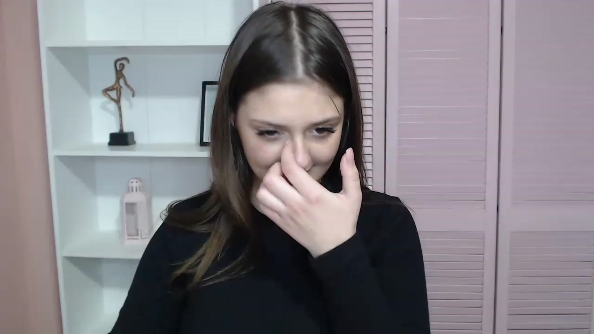 Gallery image thumbnail from Bella_Loran's myfreecams stream on, 04/17/2023, 09:13 image 17 of 20