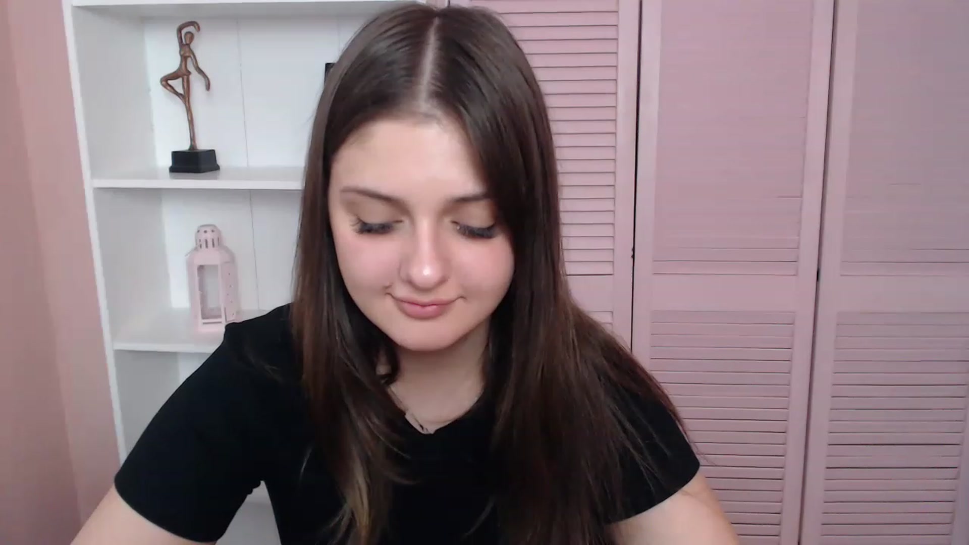 Gallery image thumbnail from Bella_Loran's myfreecams stream on, 04/25/2023, 11:52 image 18 of 20
