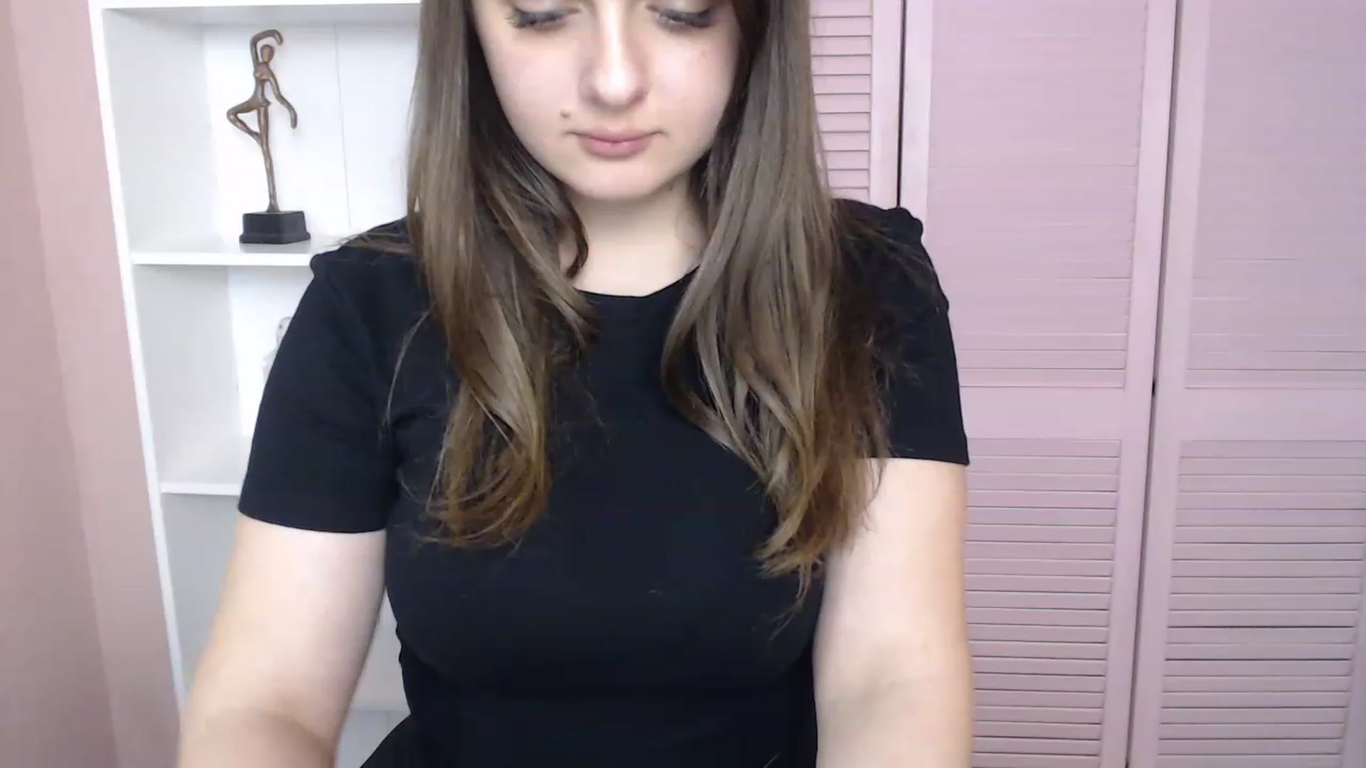 Gallery image thumbnail from Bella_Loran's myfreecams stream on, 04/25/2023, 11:52 image 14 of 20