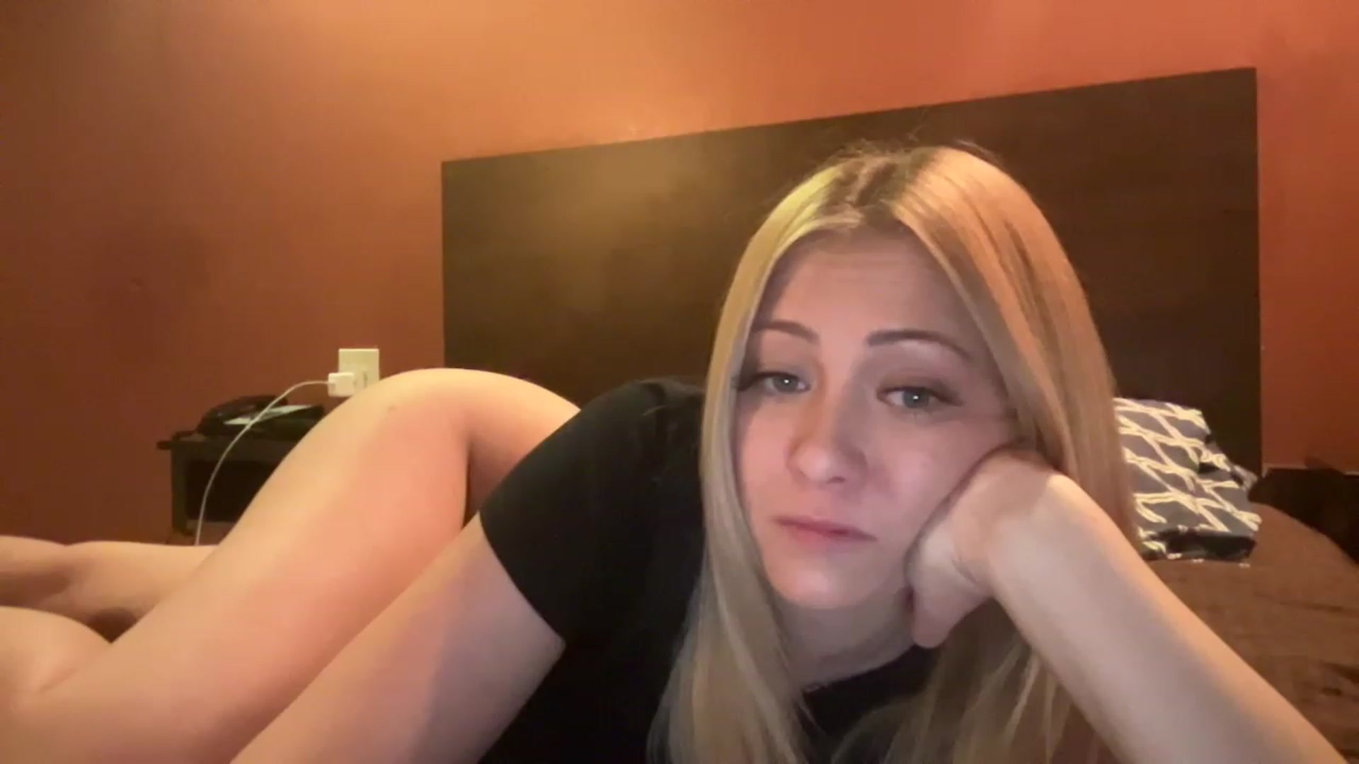 Gallery image thumbnail from Bella_Online's myfreecams stream on, 12/27/2022, 08:57 image 5 of 20
