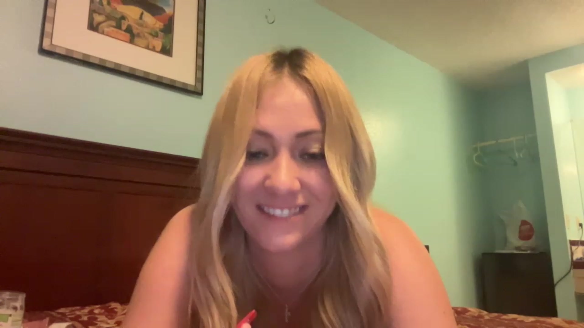Gallery image thumbnail from Bella_Online's myfreecams stream on, 01/05/2023, 11:17 image 20 of 20