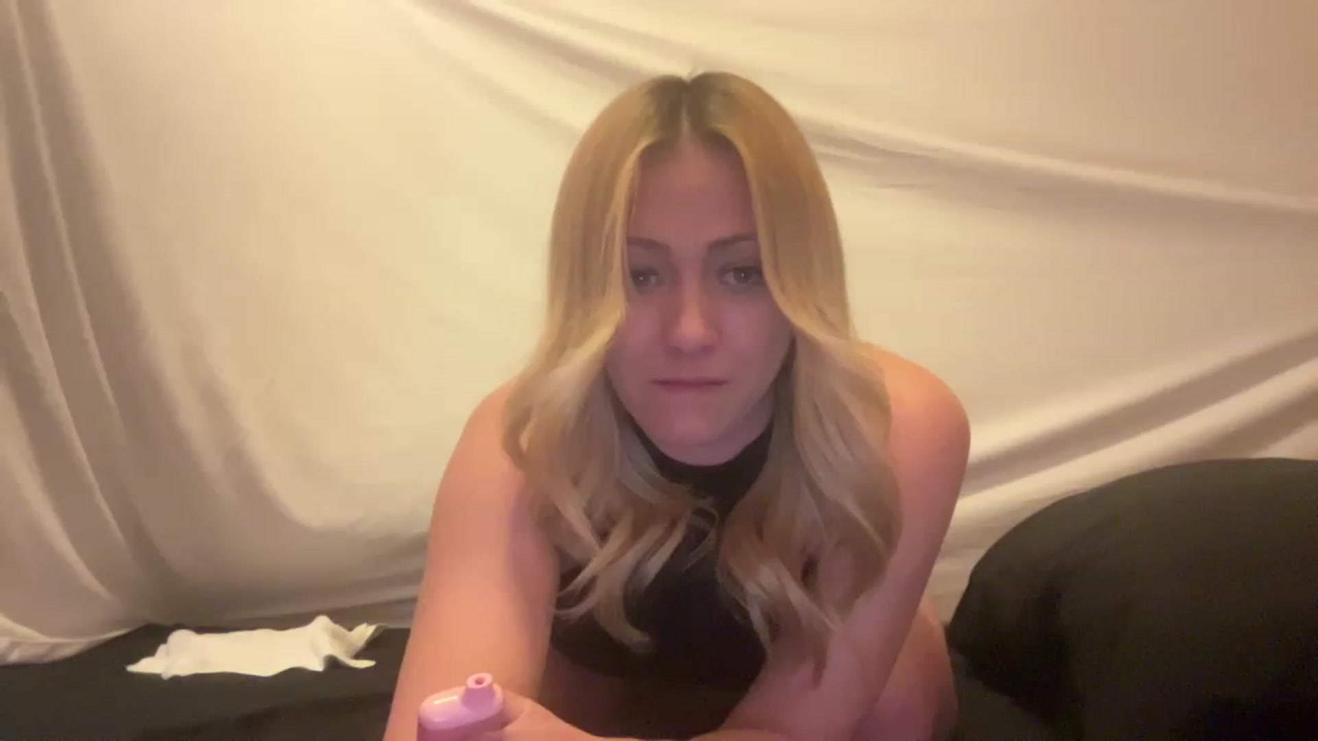 Gallery image thumbnail from Bella_Online's myfreecams stream on, 01/27/2023, 01:46 image 3 of 20