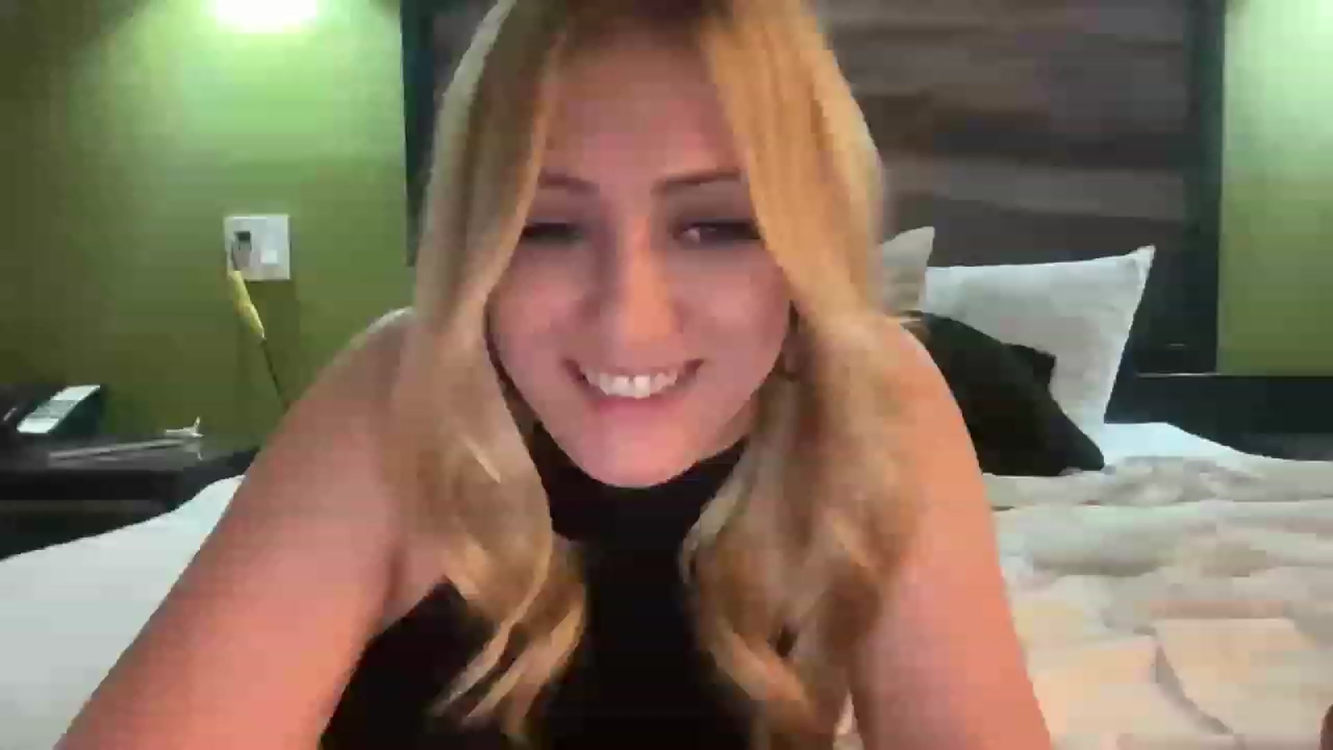 Gallery image thumbnail from Bella_Online's myfreecams stream on, 02/26/2023, 08:14 image 3 of 20