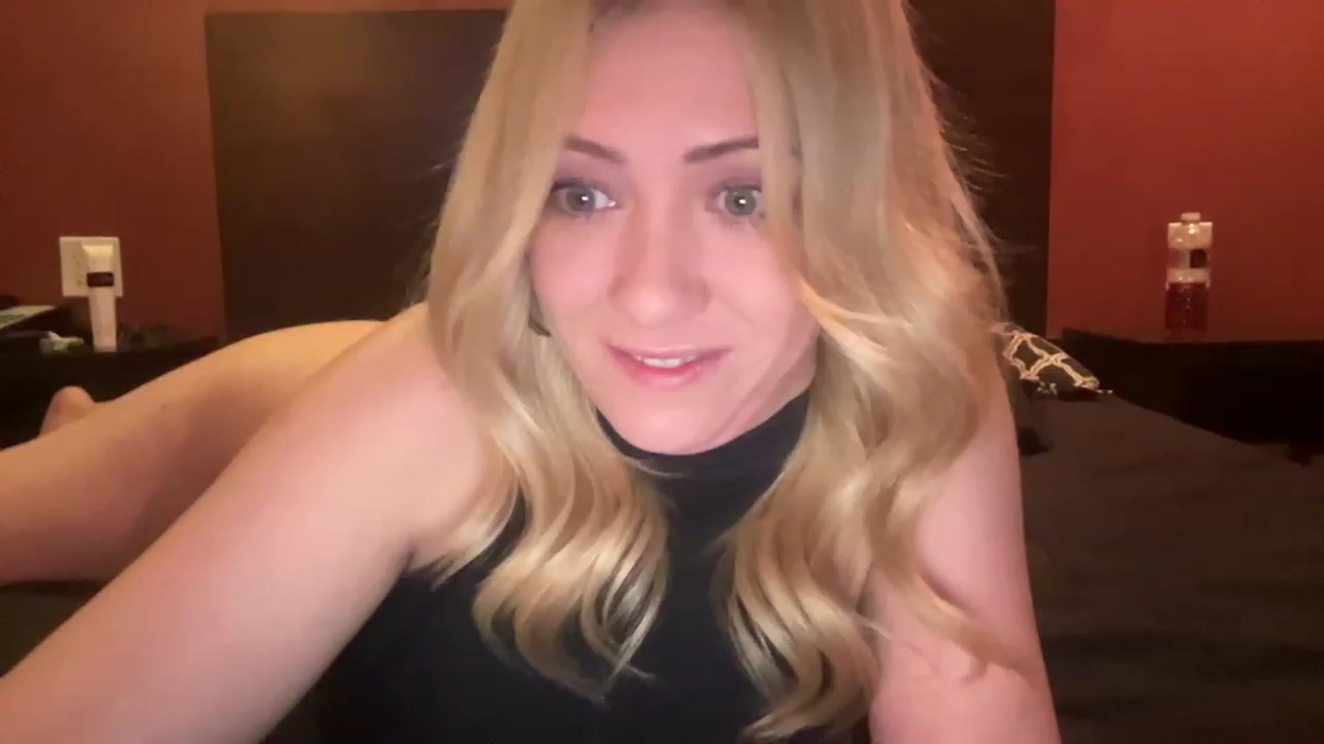 Gallery image thumbnail from Bella_Online's myfreecams stream on, 02/28/2023, 10:37 image 3 of 20
