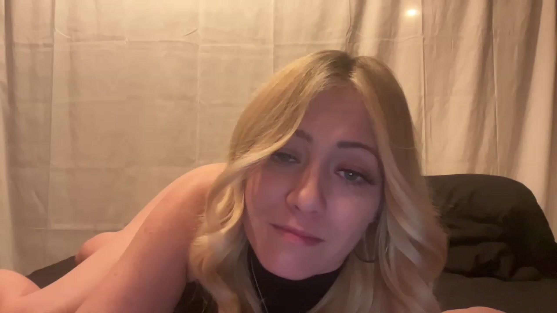 Gallery image thumbnail from Bella_Online's myfreecams stream on, 03/30/2023, 03:21 image 20 of 20