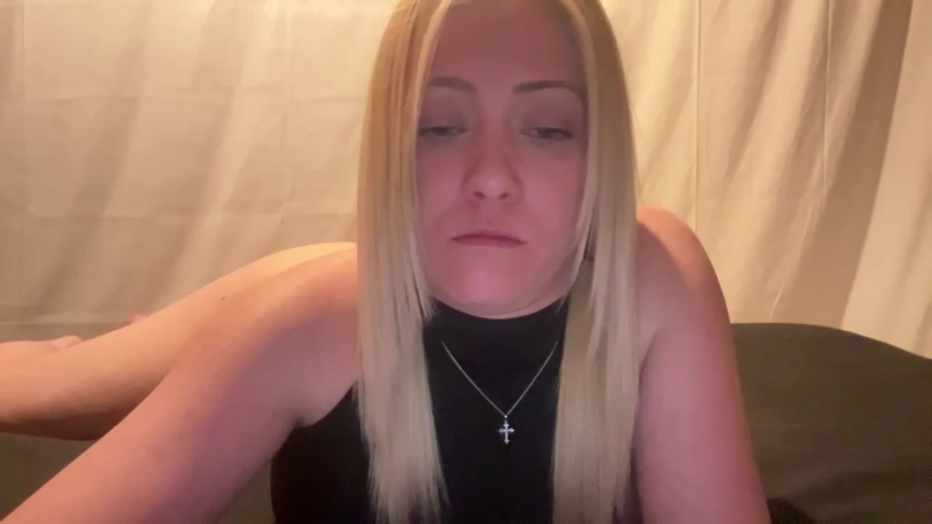 Gallery image thumbnail from Bella_Online's myfreecams stream on, 04/04/2023, 08:30 image 3 of 20