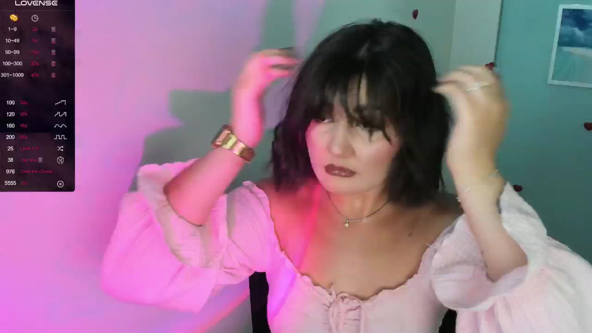 Gallery image thumbnail from Bella_Wet's myfreecams stream on, 08/25/2024, 04:17 image 1 of 20