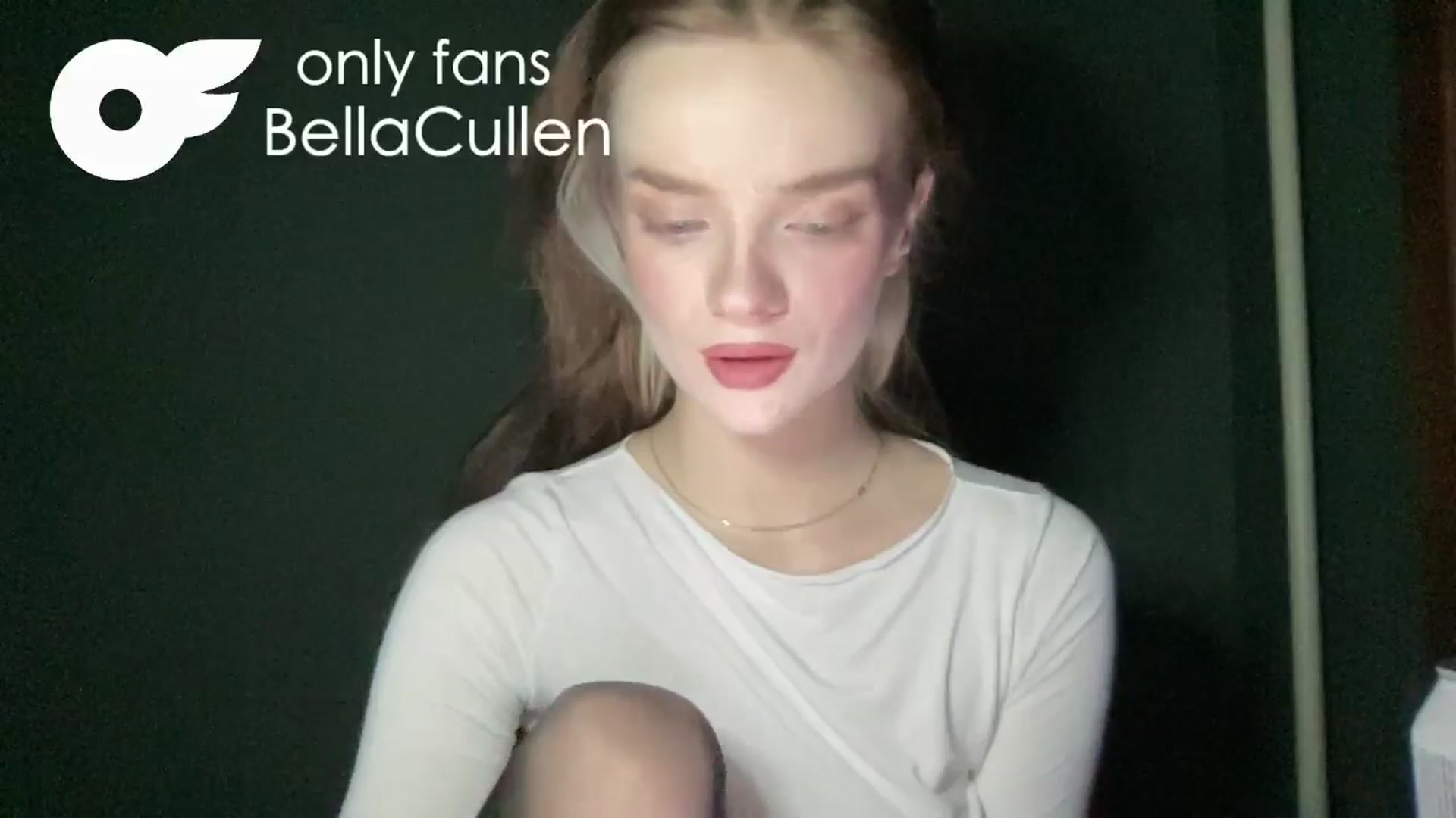 Gallery image thumbnail from Bella__Cullen's myfreecams stream on, 05/25/2024, 20:18 image 10 of 20