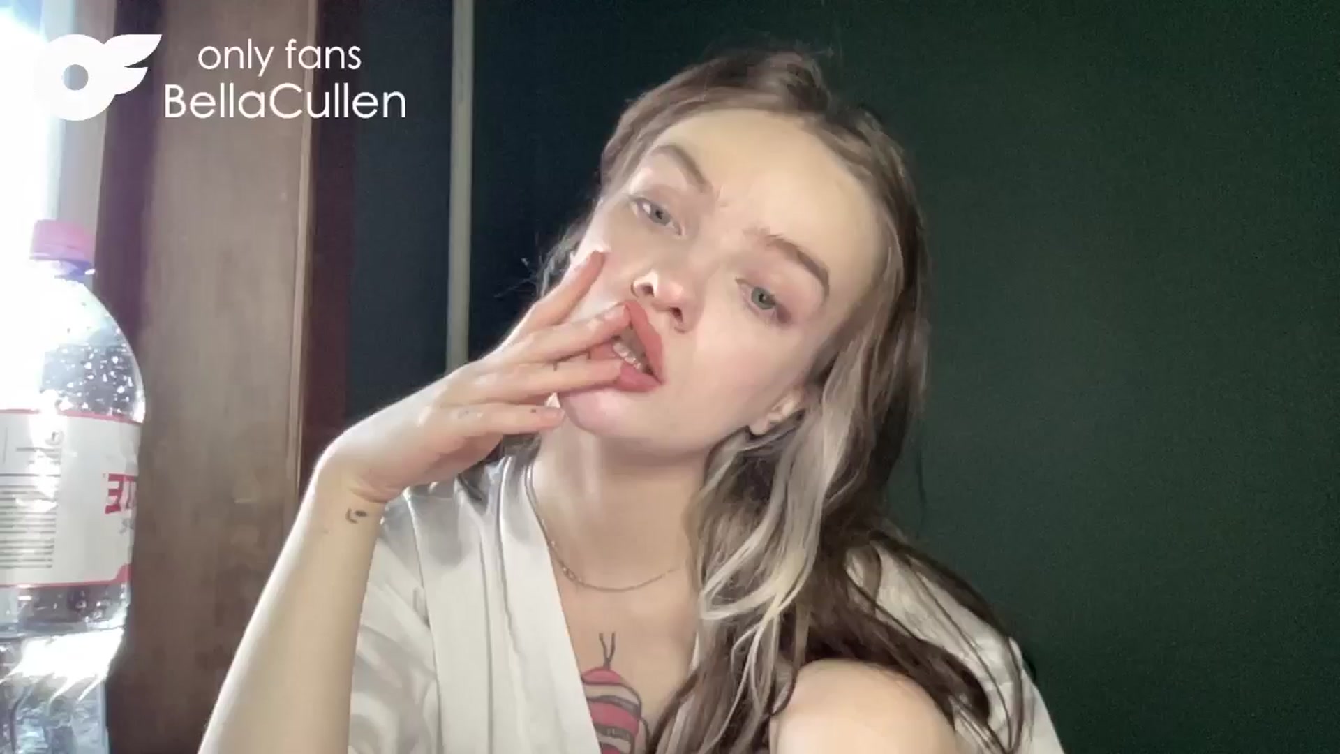 Gallery image thumbnail from Bella__Cullen's myfreecams stream on, 06/02/2024, 15:18 image 7 of 20