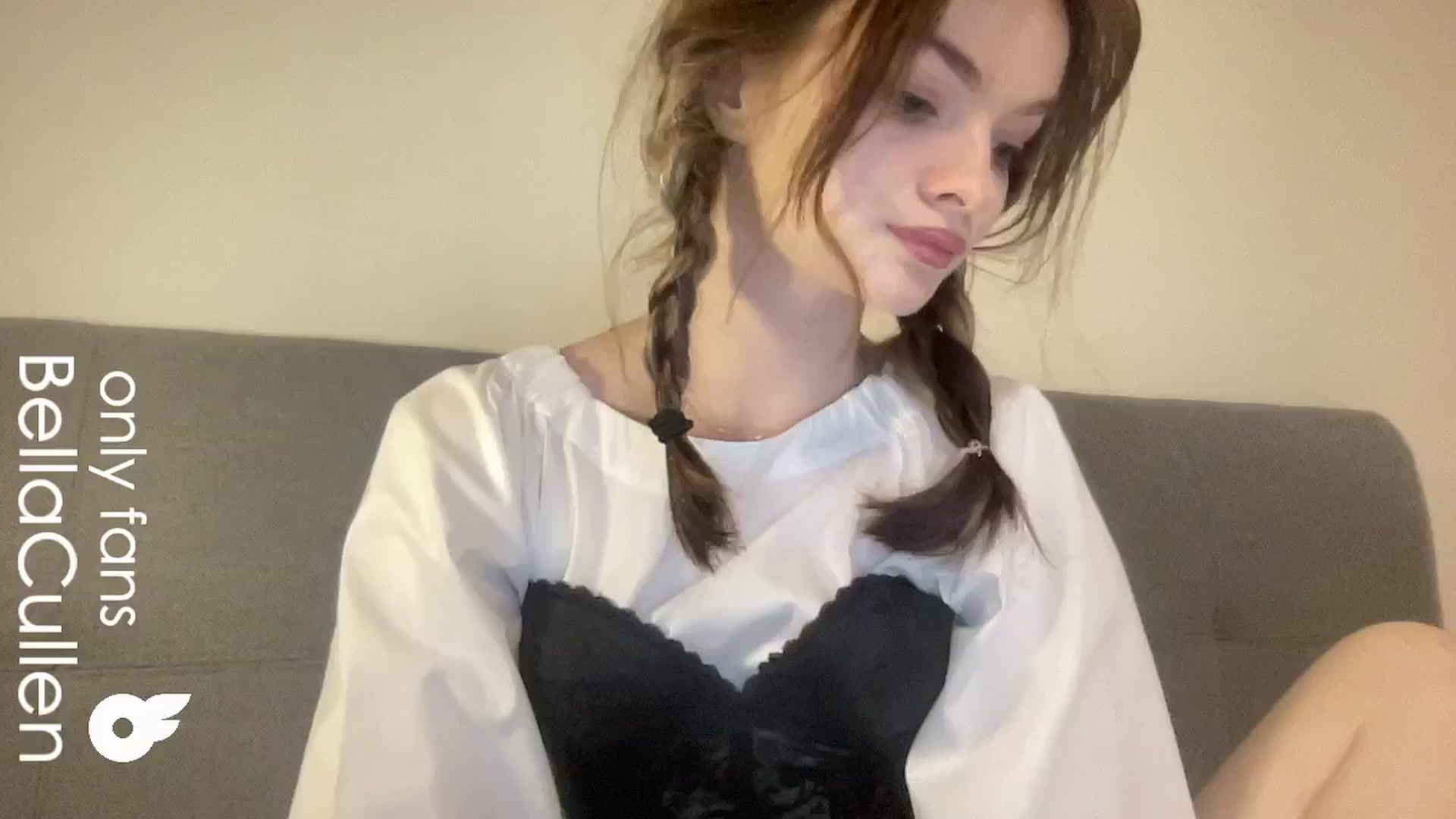 Gallery image thumbnail from Bella__Cullen's myfreecams stream on, 07/07/2024, 11:40 image 10 of 20