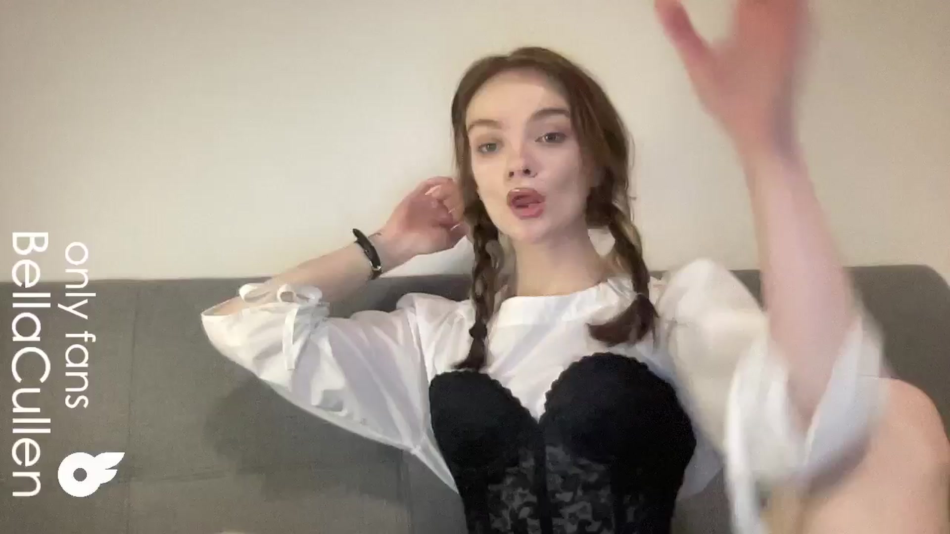 Gallery image thumbnail from Bella__Cullen's myfreecams stream on, 07/07/2024, 11:40 image 17 of 20